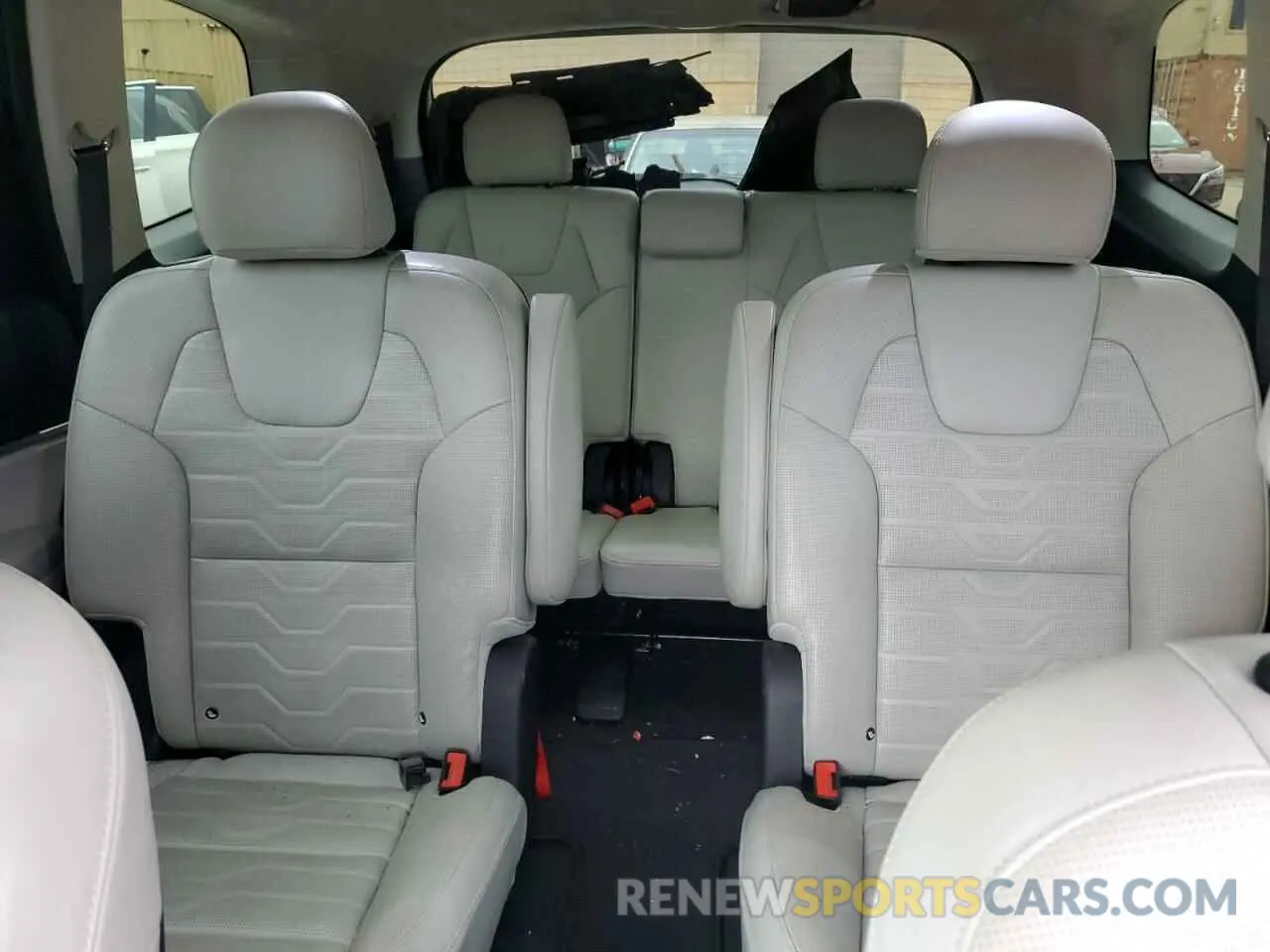 10 Photograph of a damaged car 5XYP5DHC8MG192080 KIA TELLURIDE 2021