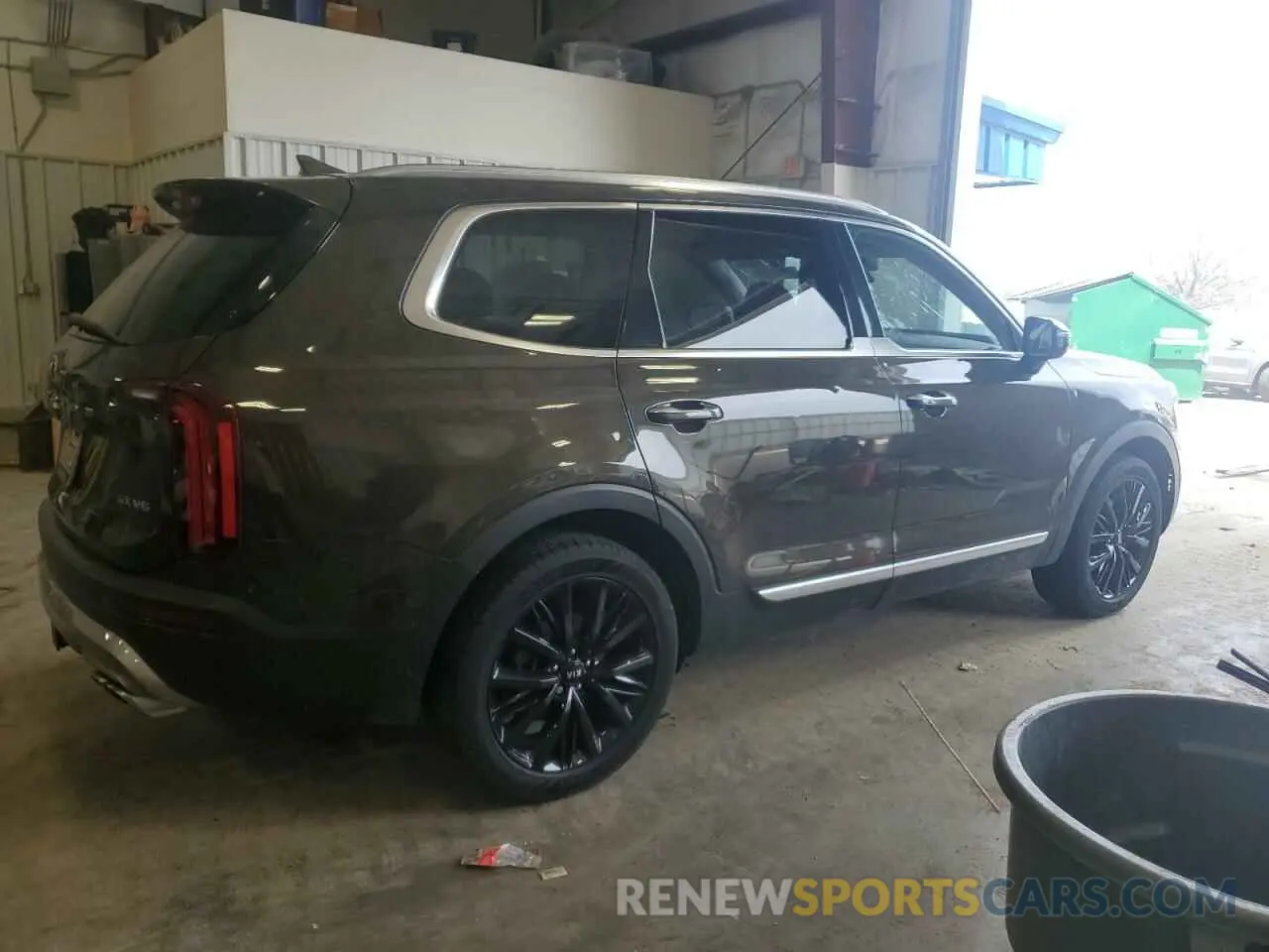 3 Photograph of a damaged car 5XYP5DHCXMG096855 KIA TELLURIDE 2021