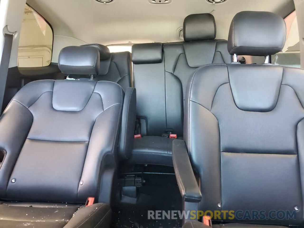 10 Photograph of a damaged car 5XYP64HC0MG190322 KIA TELLURIDE 2021
