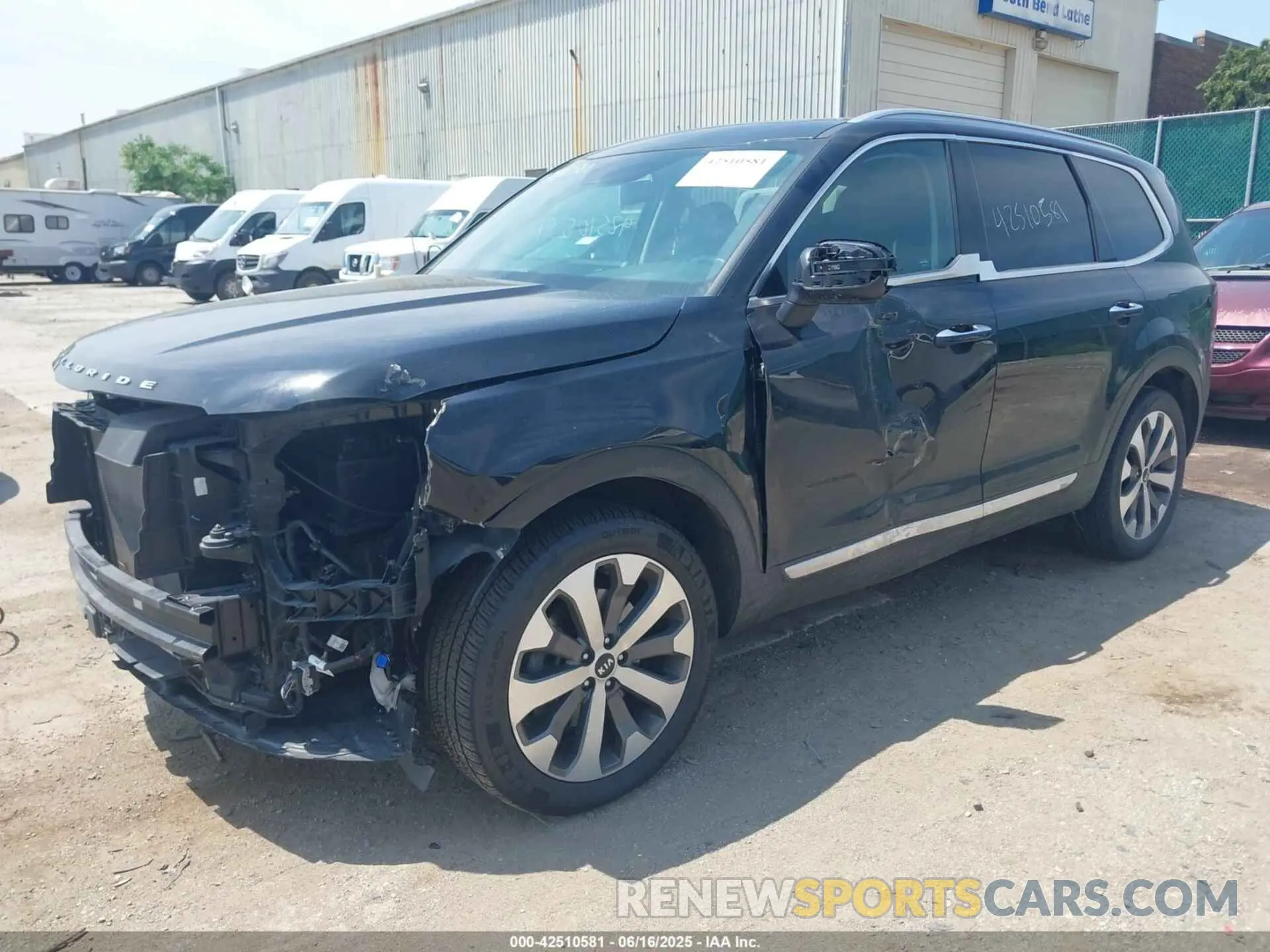 2 Photograph of a damaged car 5XYP64HC9MG177780 KIA TELLURIDE 2021
