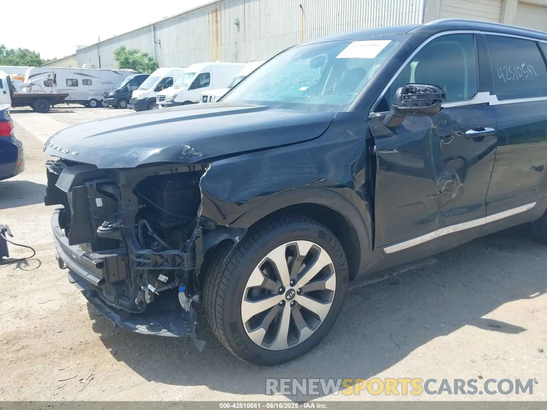 6 Photograph of a damaged car 5XYP64HC9MG177780 KIA TELLURIDE 2021