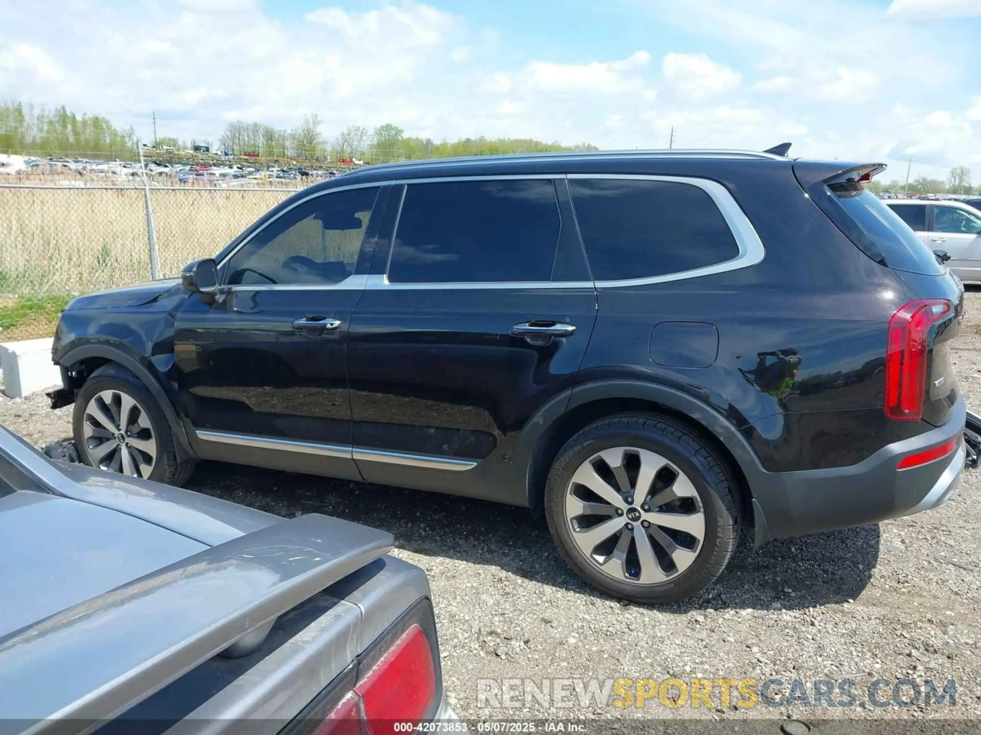 15 Photograph of a damaged car 5XYP6DHC9MG103470 KIA TELLURIDE 2021