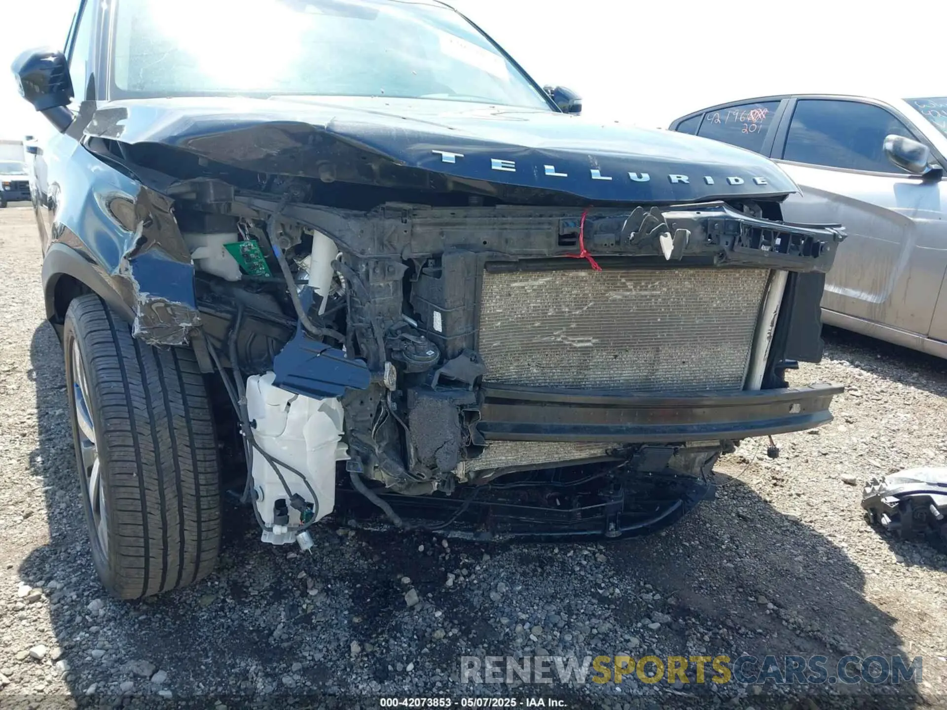 19 Photograph of a damaged car 5XYP6DHC9MG103470 KIA TELLURIDE 2021