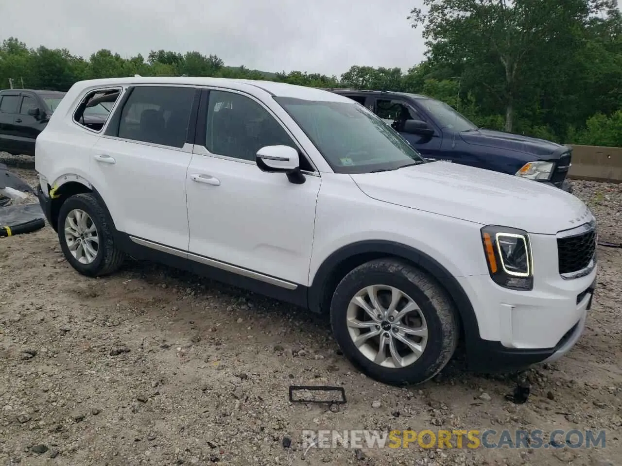 4 Photograph of a damaged car 5XYP2DHC6NG286730 KIA TELLURIDE 2022