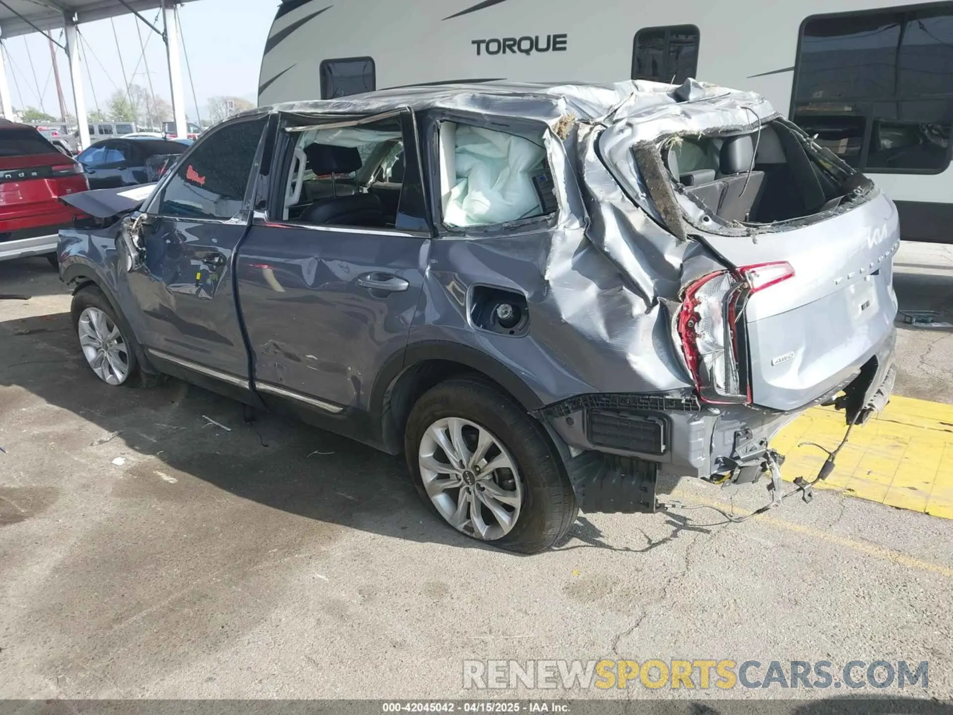 3 Photograph of a damaged car 5XYP2DHC7NG221269 KIA TELLURIDE 2022