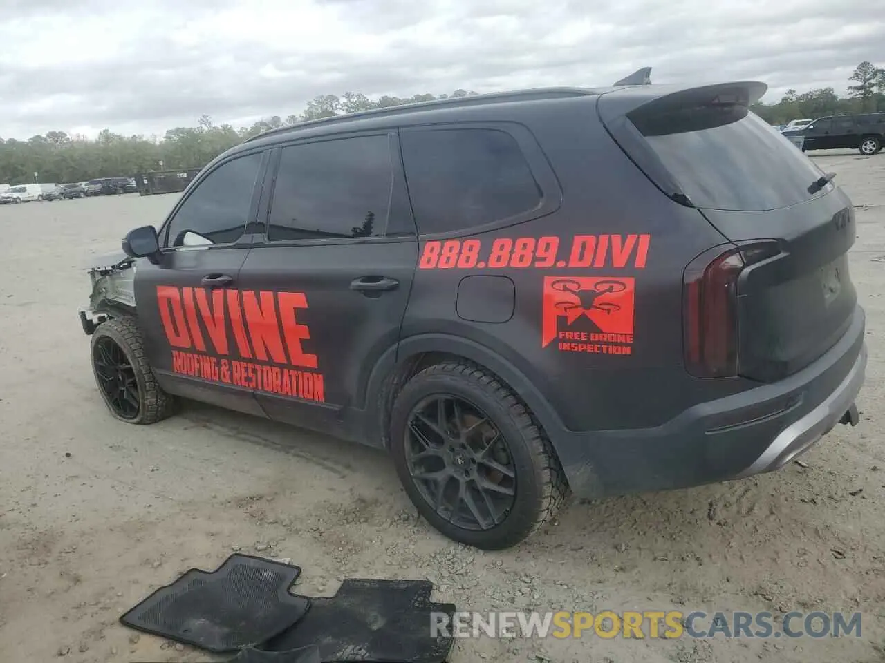 2 Photograph of a damaged car 5XYP34HC2NG301981 KIA TELLURIDE 2022