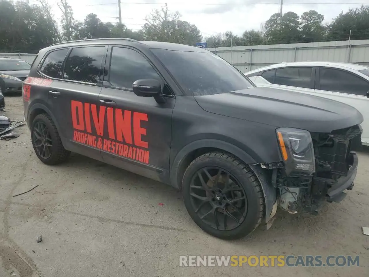 4 Photograph of a damaged car 5XYP34HC2NG301981 KIA TELLURIDE 2022