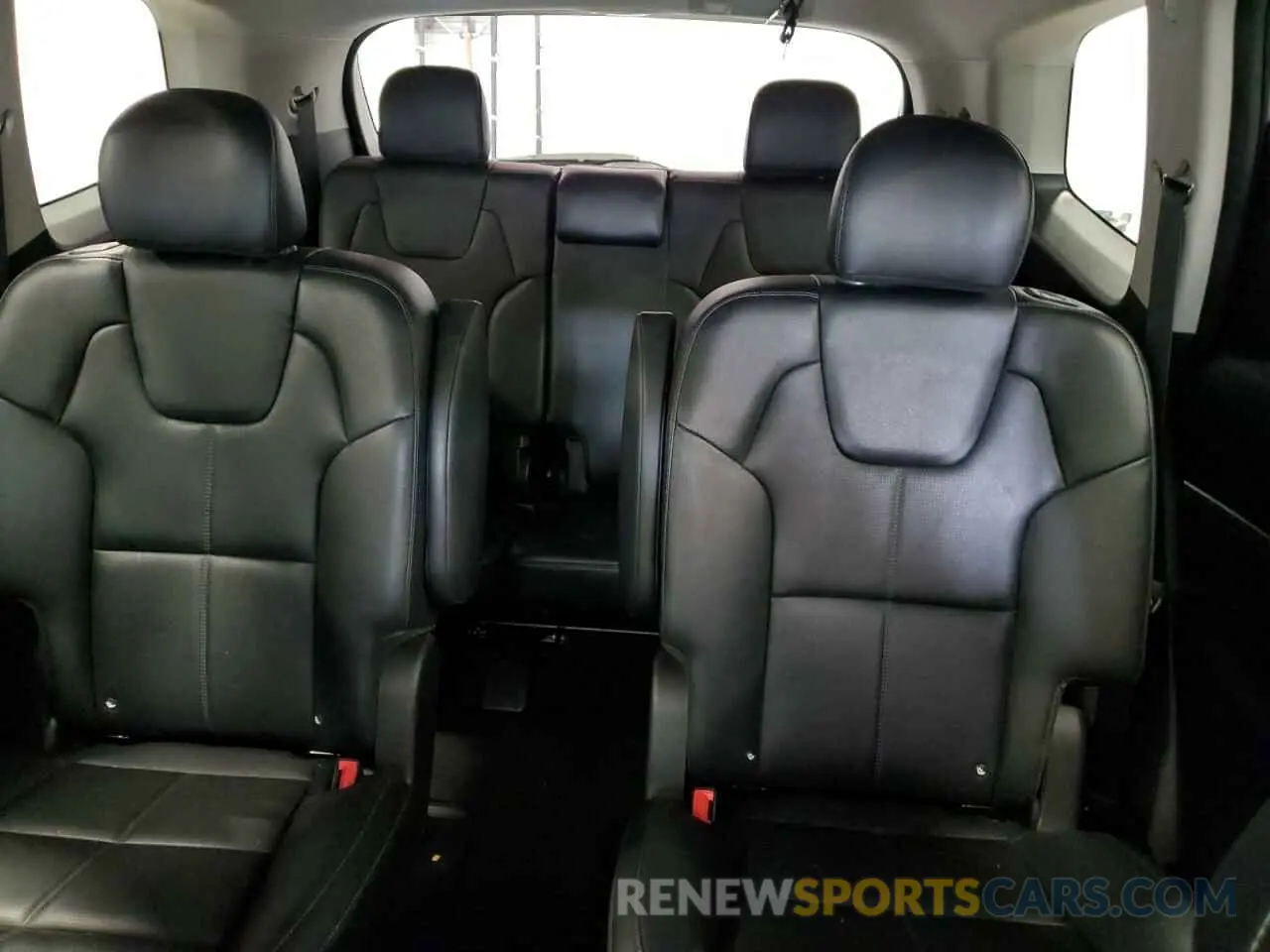 10 Photograph of a damaged car 5XYP3DHC1NG286177 KIA TELLURIDE 2022