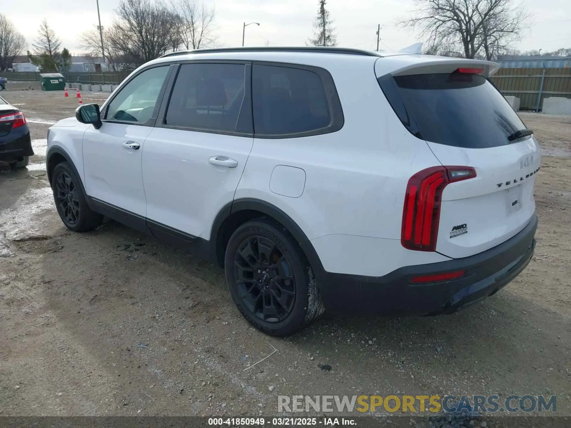 3 Photograph of a damaged car 5XYP3DHC3NG204367 KIA TELLURIDE 2022