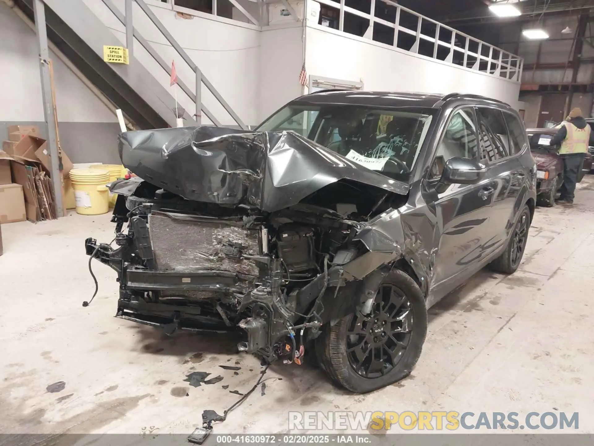 2 Photograph of a damaged car 5XYP3DHC4NG209772 KIA TELLURIDE 2022