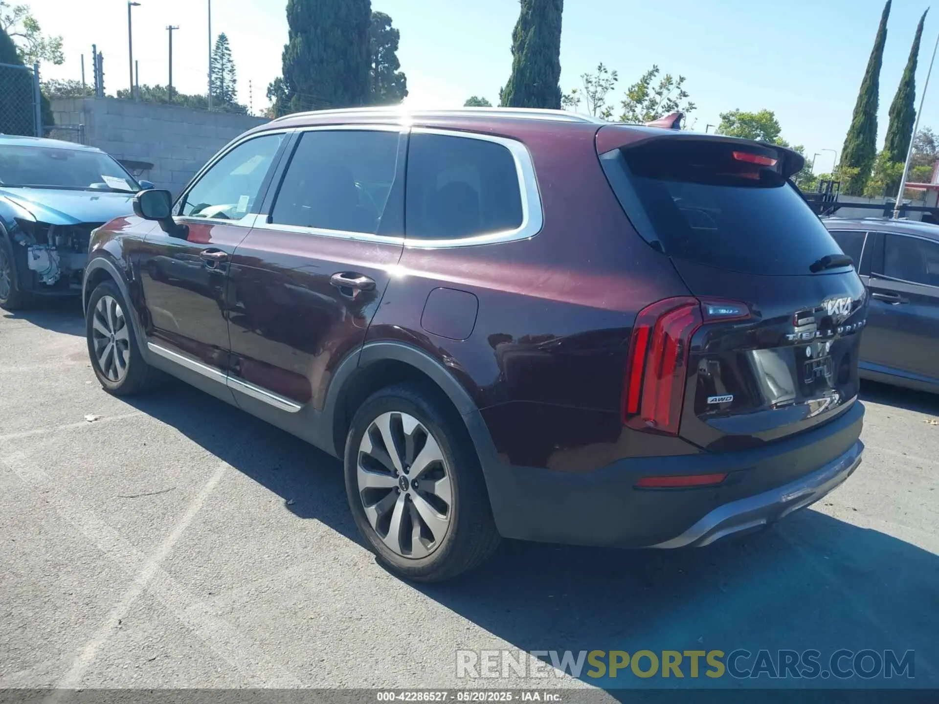3 Photograph of a damaged car 5XYP3DHC5NG230081 KIA TELLURIDE 2022