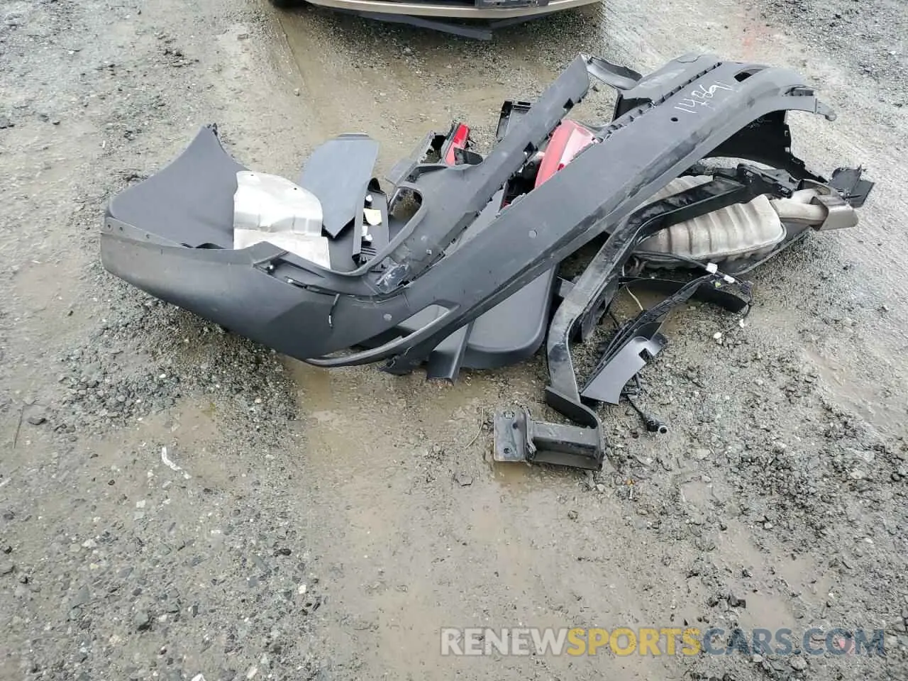 13 Photograph of a damaged car 5XYP3DHC8NG229605 KIA TELLURIDE 2022