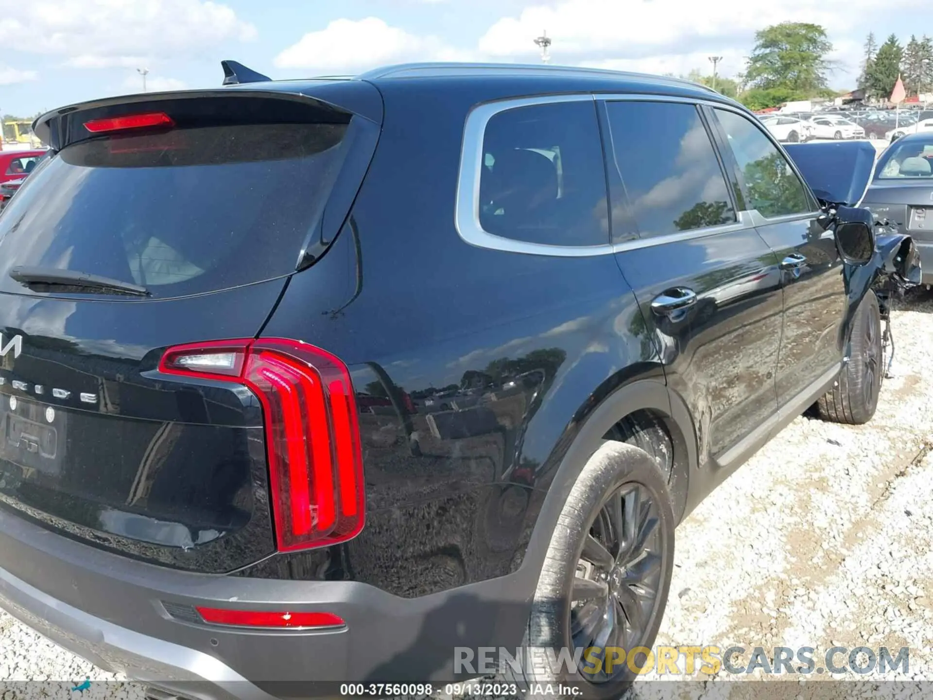 4 Photograph of a damaged car 5XYP54HC5NG265374 KIA TELLURIDE 2022