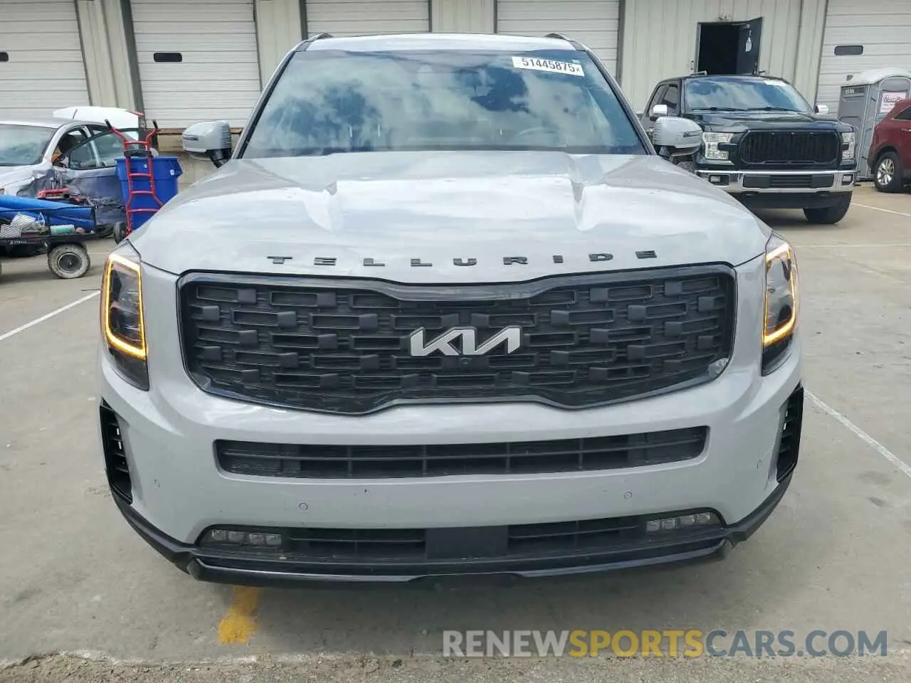 5 Photograph of a damaged car 5XYP5DHC1NG241833 KIA TELLURIDE 2022