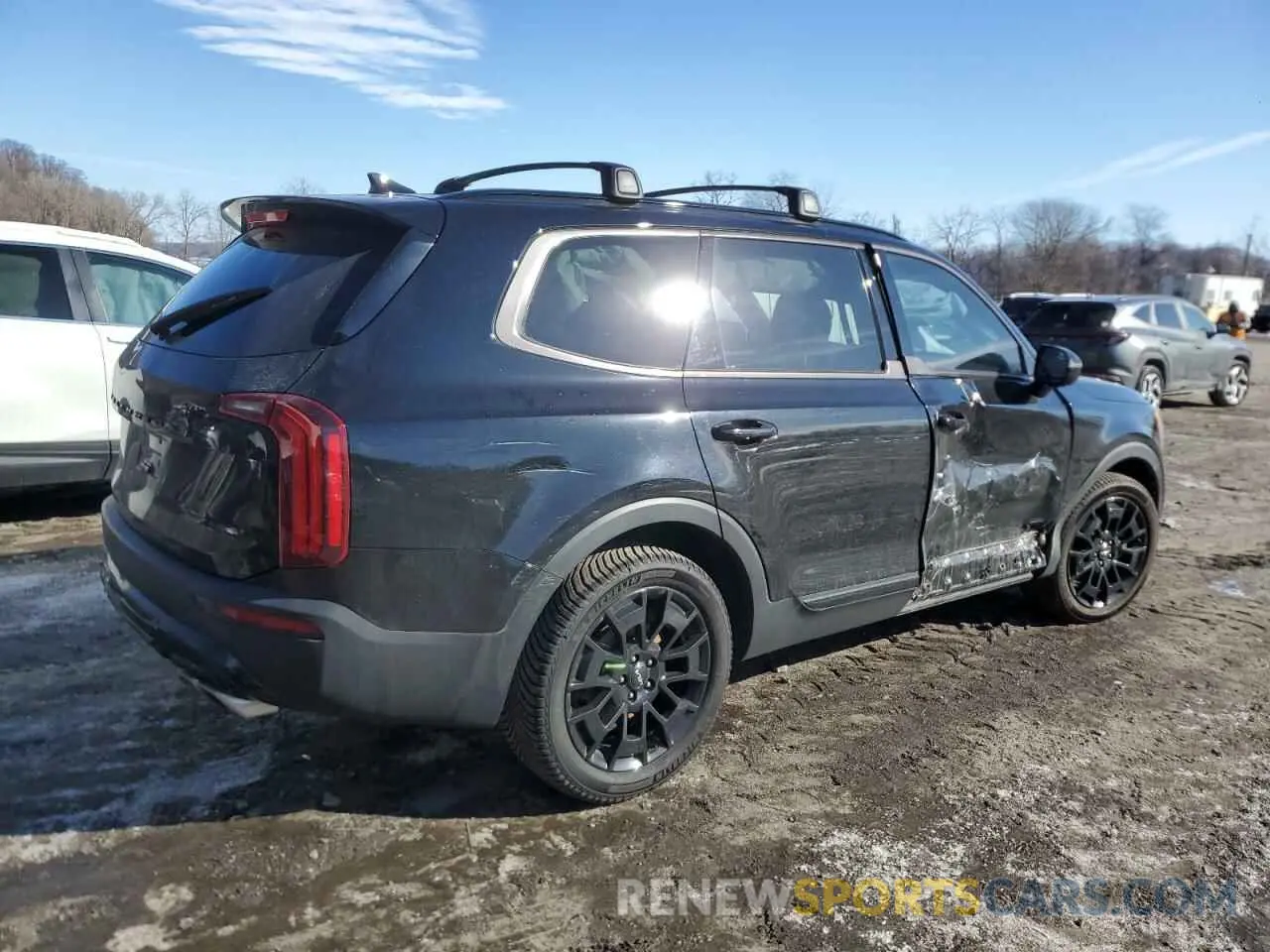 3 Photograph of a damaged car 5XYP5DHC1NG323836 KIA TELLURIDE 2022