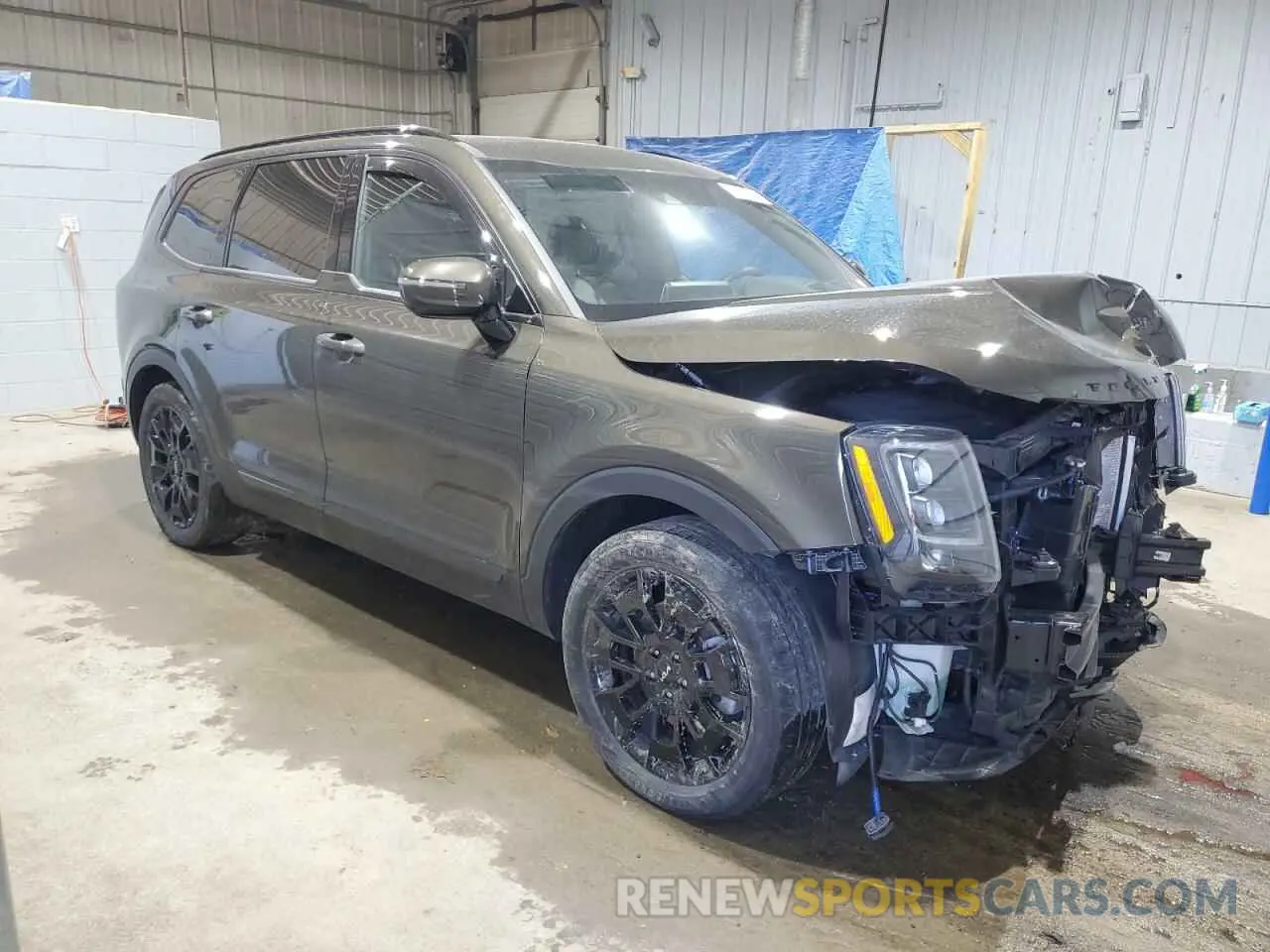 4 Photograph of a damaged car 5XYP5DHC2NG276672 KIA TELLURIDE 2022