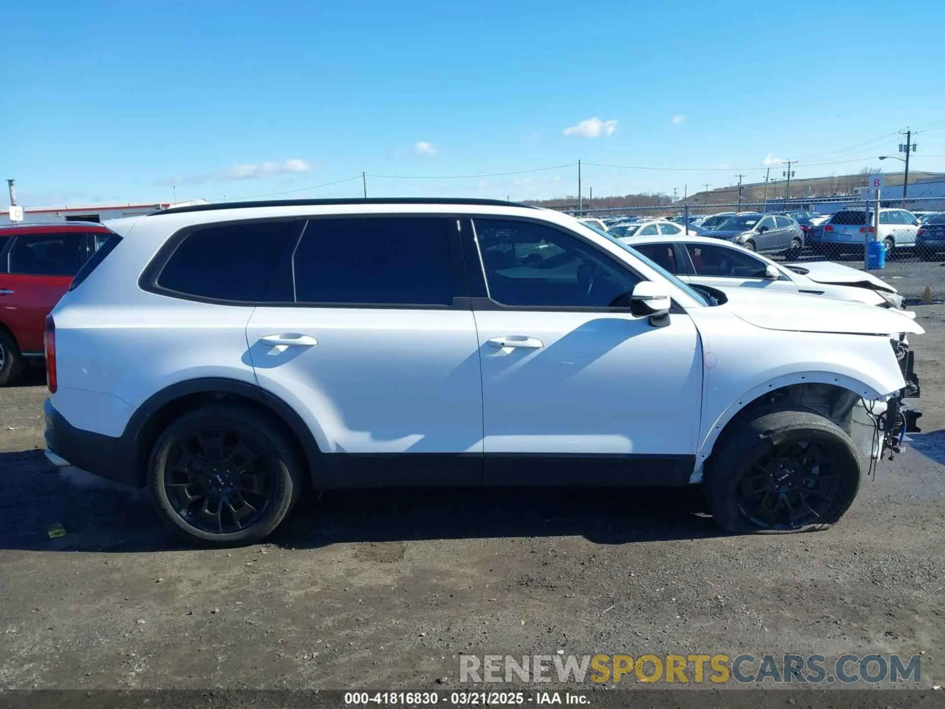 14 Photograph of a damaged car 5XYP5DHC2NG299501 KIA TELLURIDE 2022