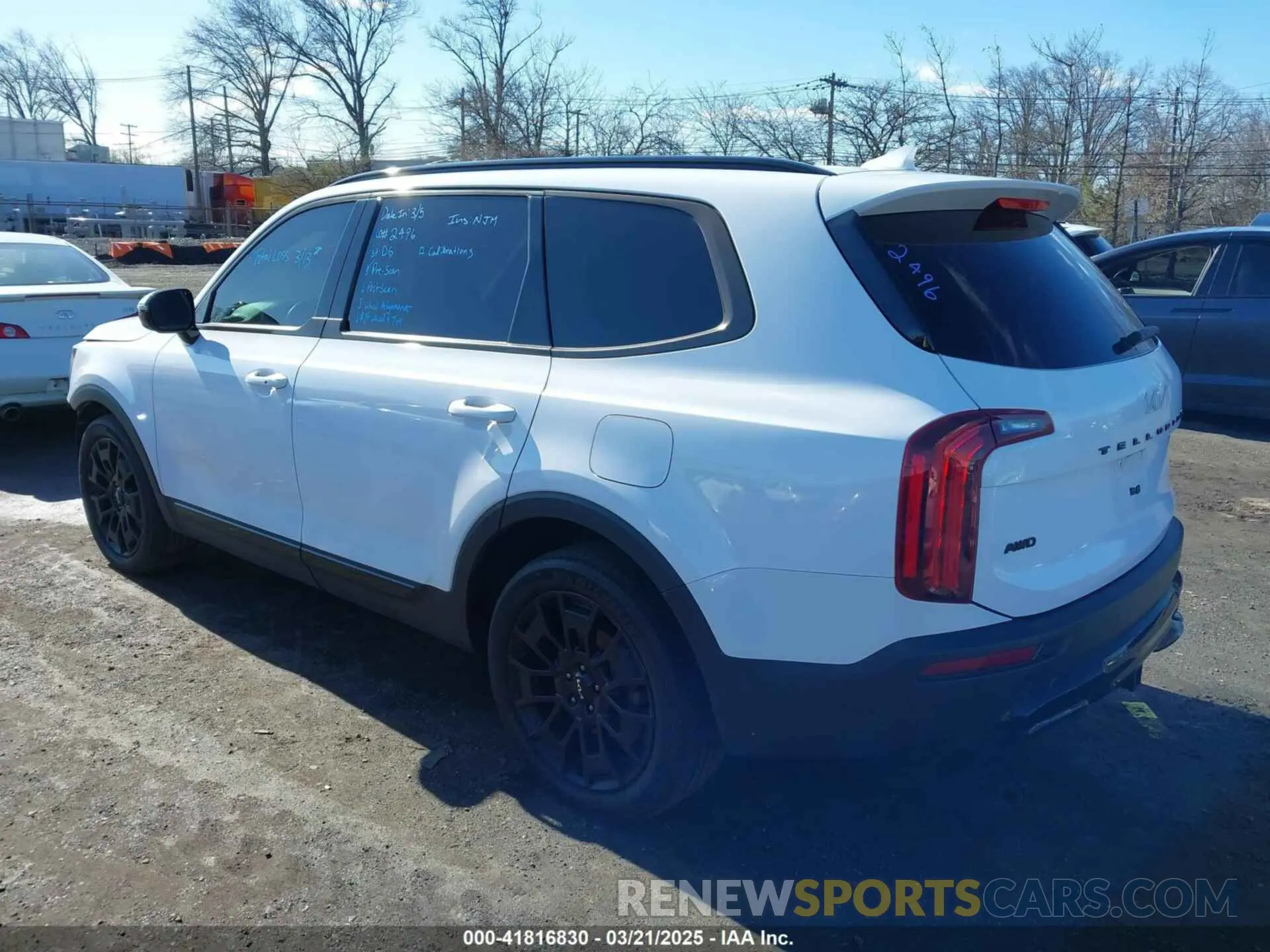 3 Photograph of a damaged car 5XYP5DHC2NG299501 KIA TELLURIDE 2022