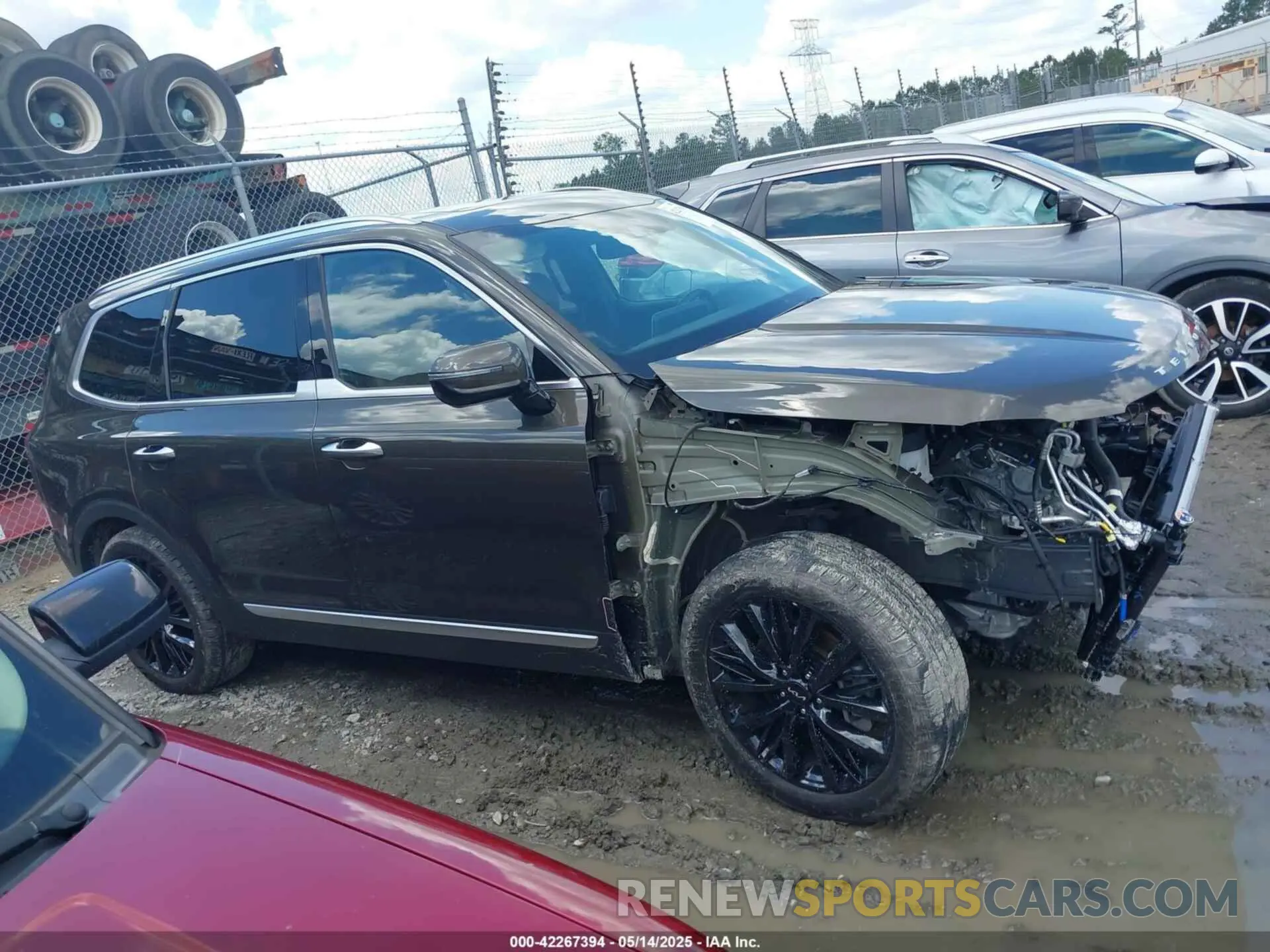 13 Photograph of a damaged car 5XYP5DHC3NG306763 KIA TELLURIDE 2022
