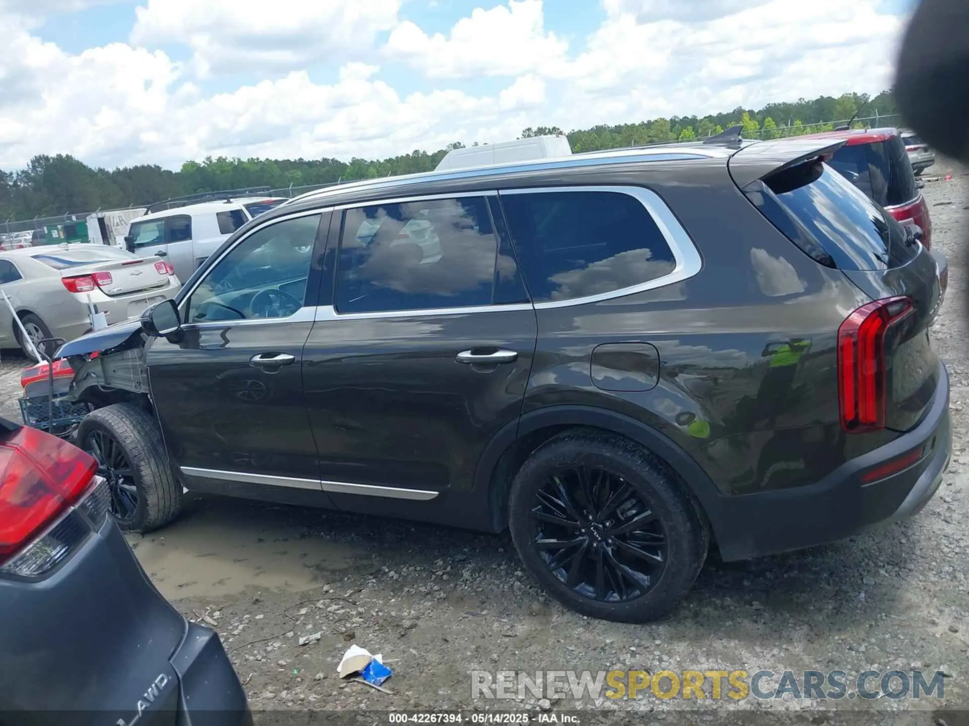14 Photograph of a damaged car 5XYP5DHC3NG306763 KIA TELLURIDE 2022