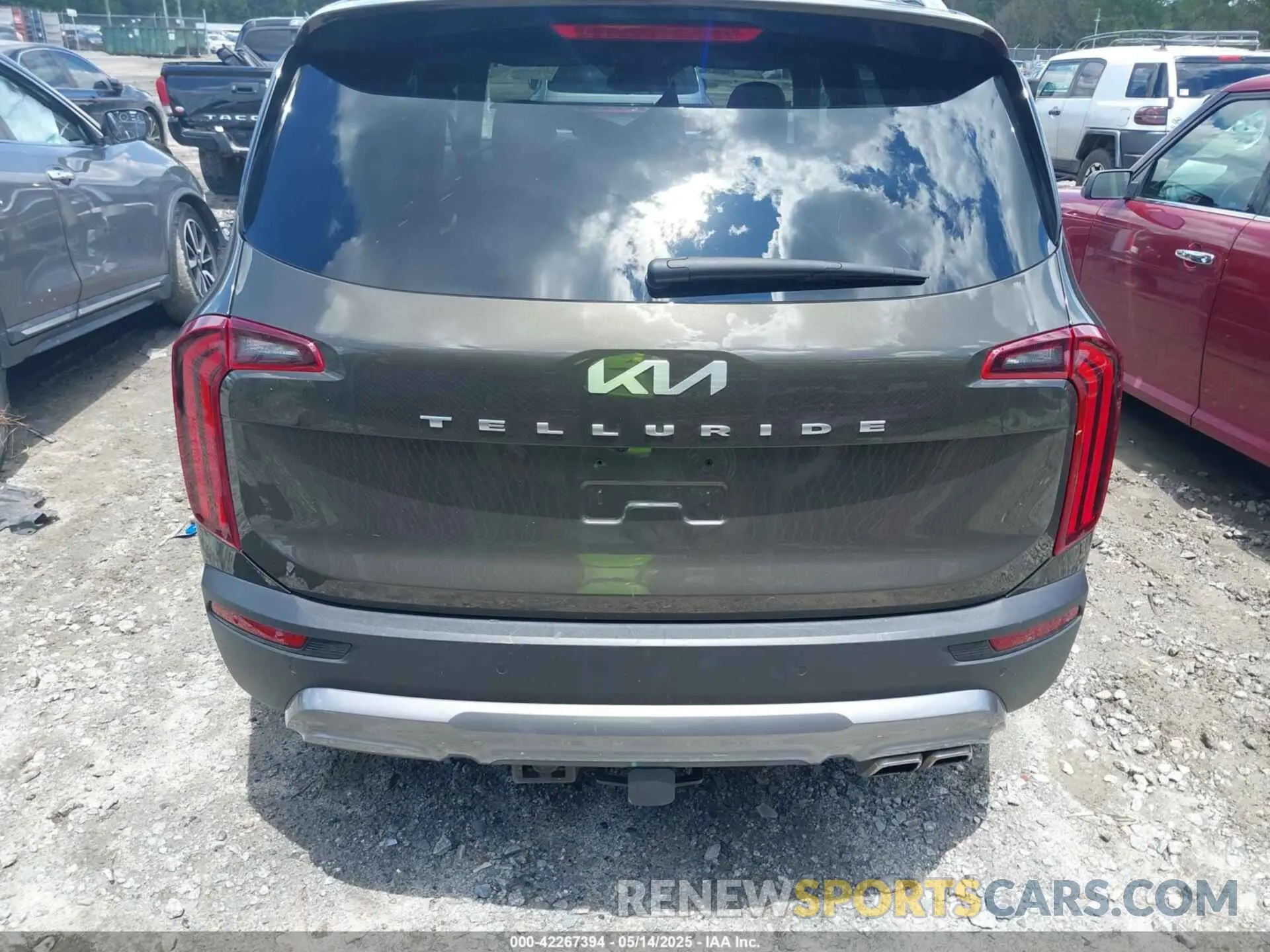 16 Photograph of a damaged car 5XYP5DHC3NG306763 KIA TELLURIDE 2022
