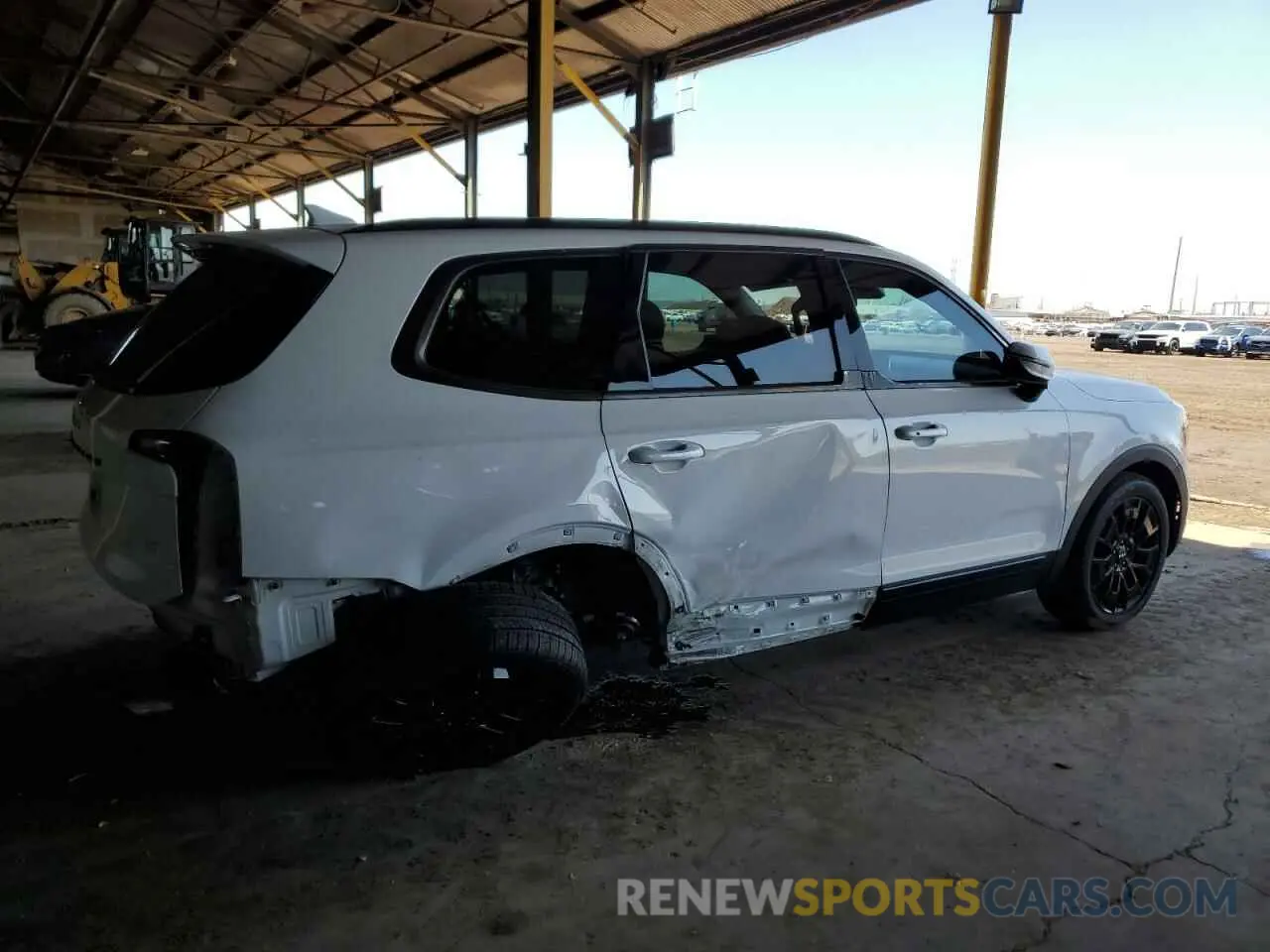3 Photograph of a damaged car 5XYP5DHC4NG289407 KIA TELLURIDE 2022