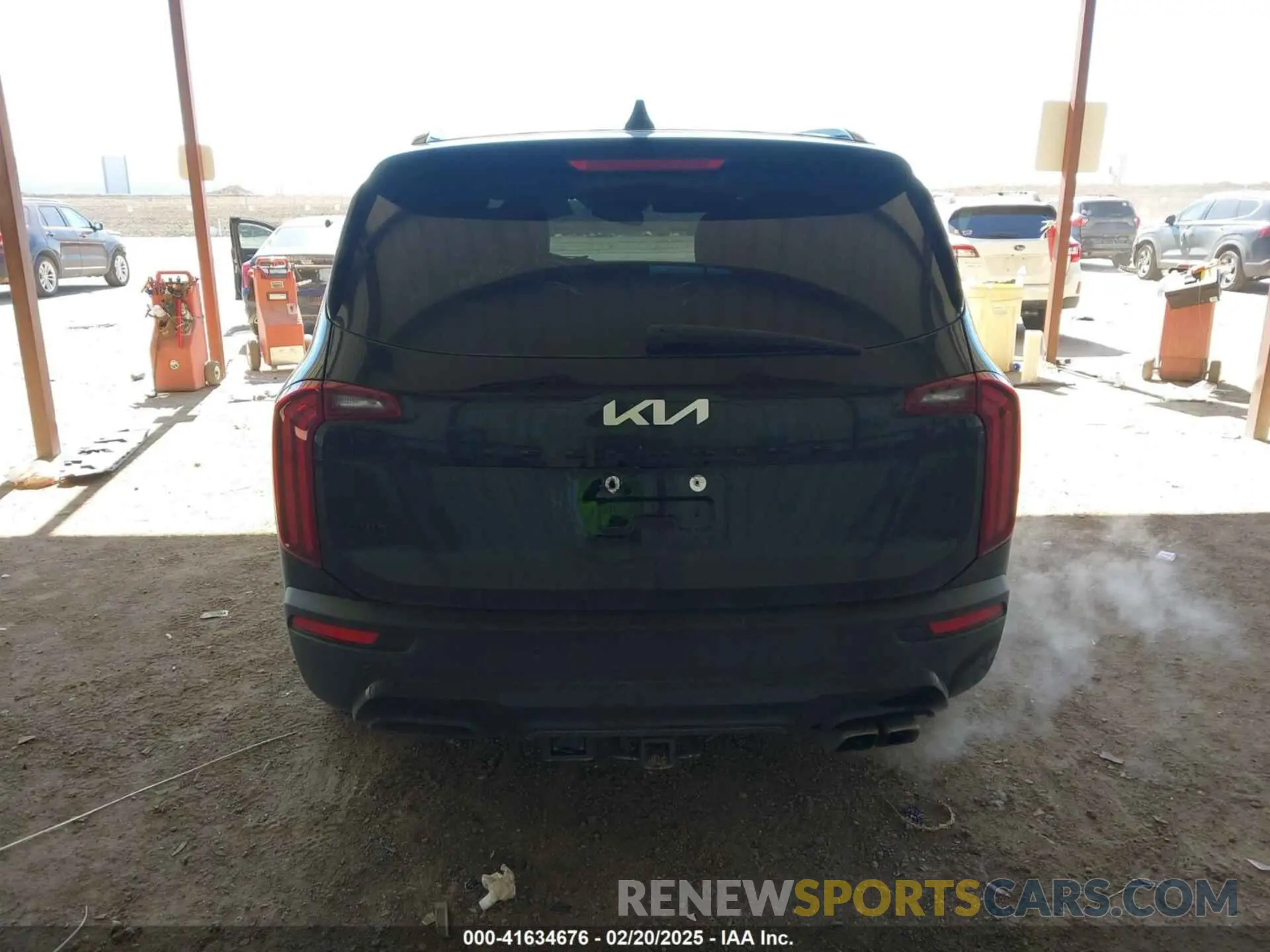 16 Photograph of a damaged car 5XYP5DHC8NG247726 KIA TELLURIDE 2022