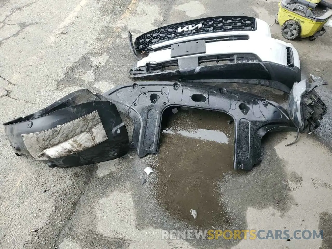 15 Photograph of a damaged car 5XYP5DHC8NG256037 KIA TELLURIDE 2022