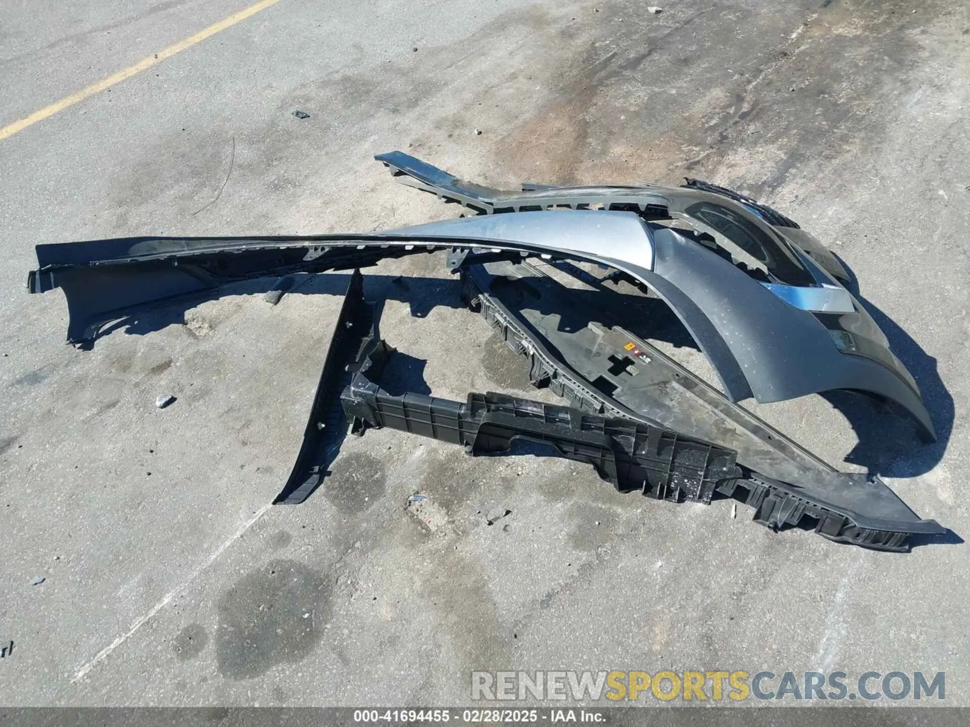 12 Photograph of a damaged car 5XYP64HC1NG261271 KIA TELLURIDE 2022