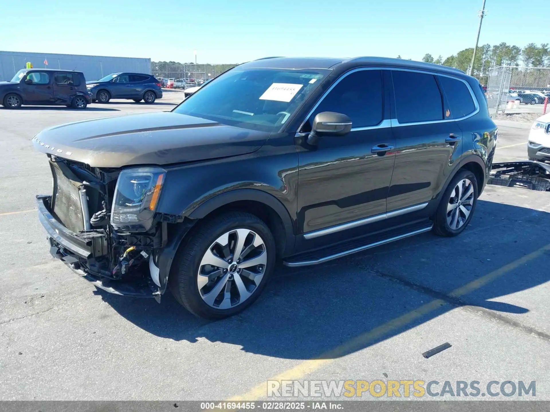 2 Photograph of a damaged car 5XYP64HC1NG261271 KIA TELLURIDE 2022