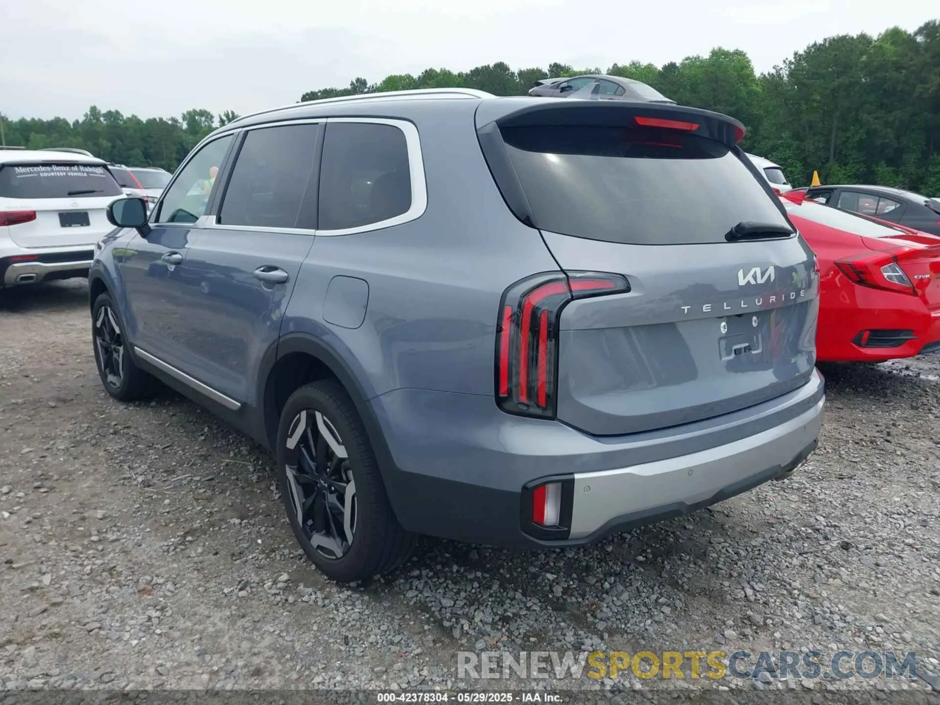 3 Photograph of a damaged car 5XYP34GC5PG408253 KIA TELLURIDE 2023