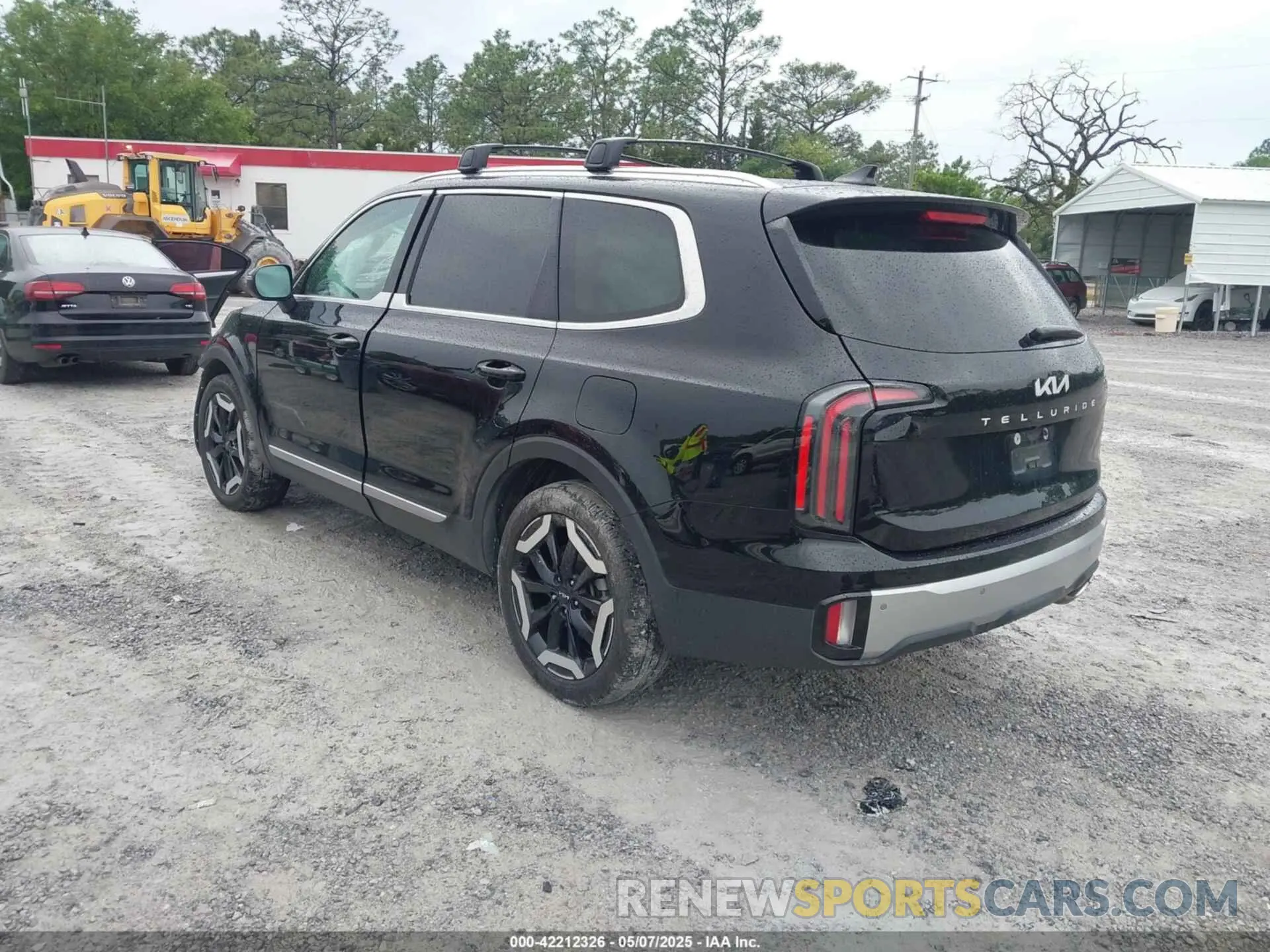 3 Photograph of a damaged car 5XYP34GC9PG339972 KIA TELLURIDE 2023