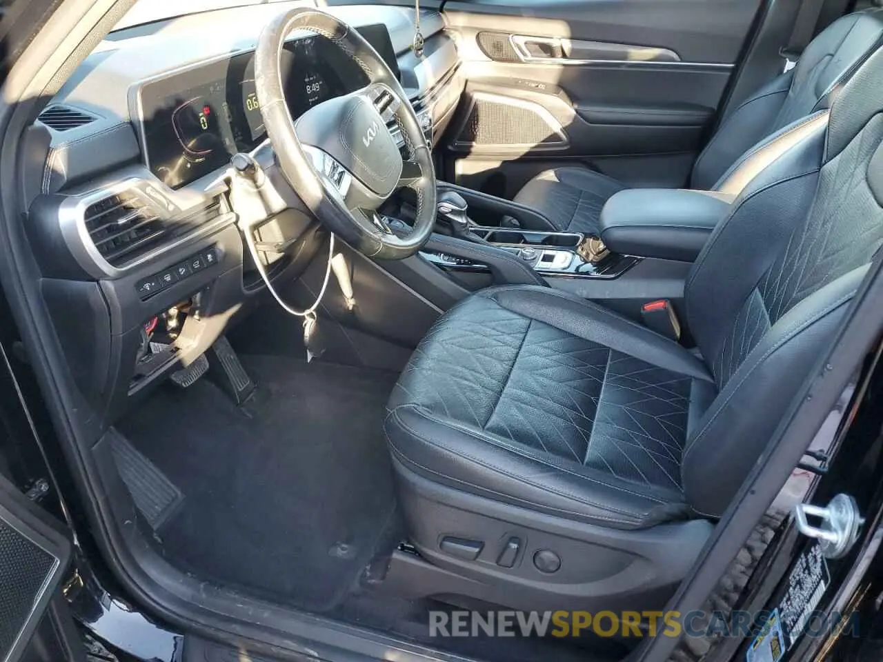7 Photograph of a damaged car 5XYP3DGC8PG352647 KIA TELLURIDE 2023