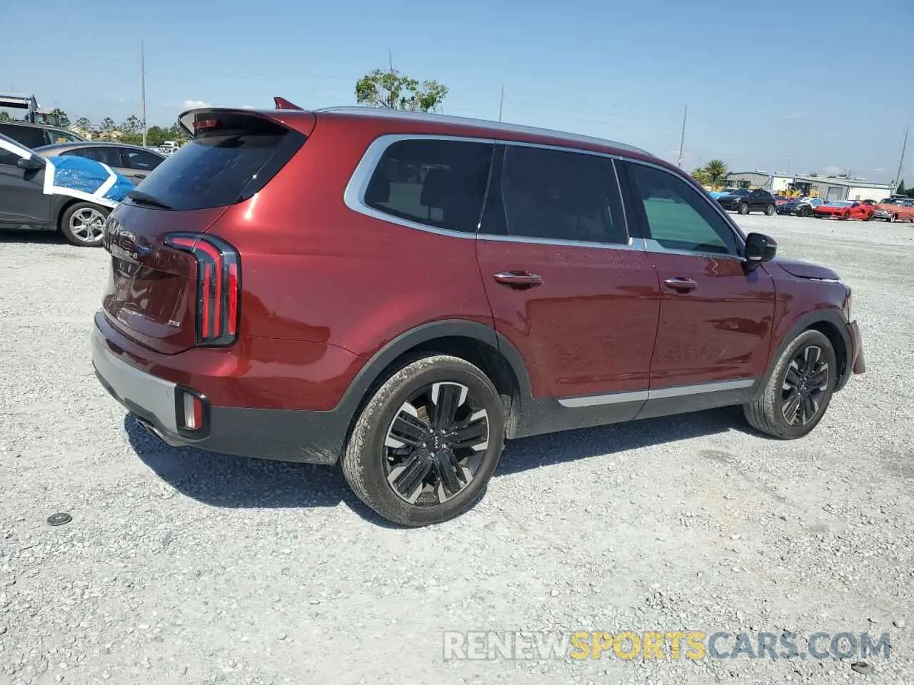 3 Photograph of a damaged car 5XYP5DGC0PG389623 KIA TELLURIDE 2023
