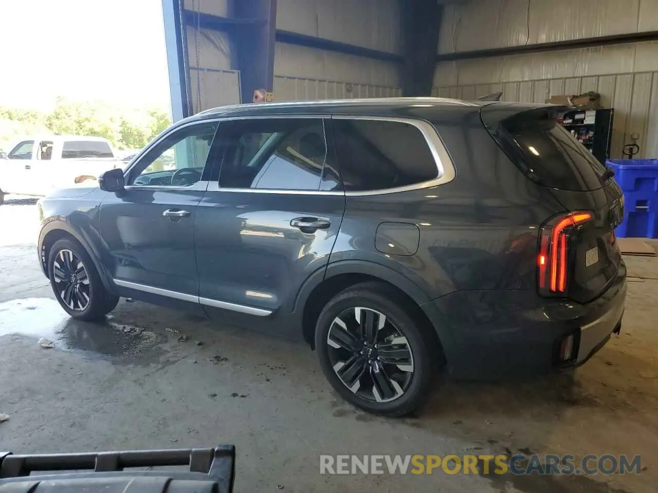 2 Photograph of a damaged car 5XYP5DGC2PG378641 KIA TELLURIDE 2023