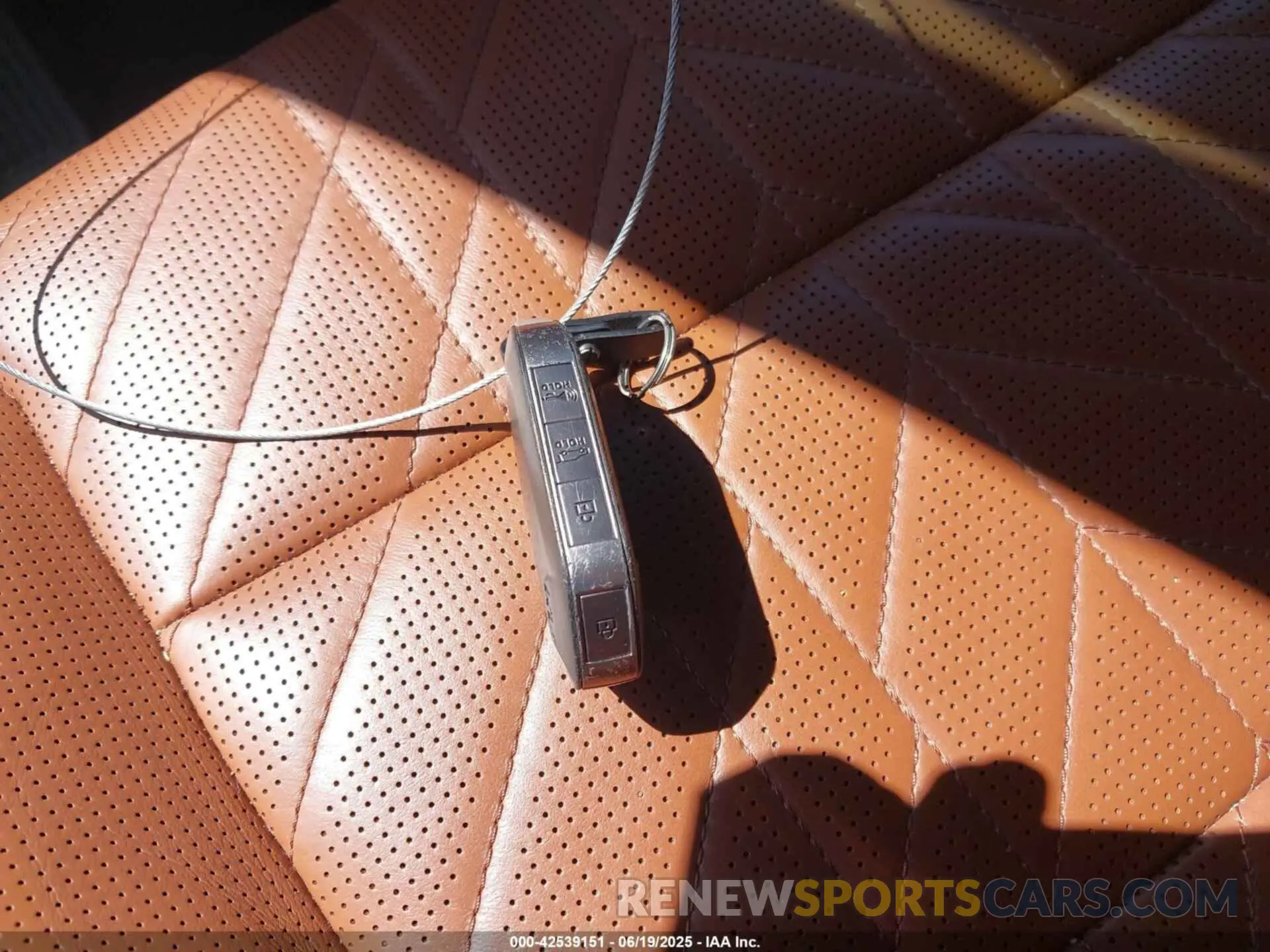 11 Photograph of a damaged car 5XYP5DGC3PG326547 KIA TELLURIDE 2023