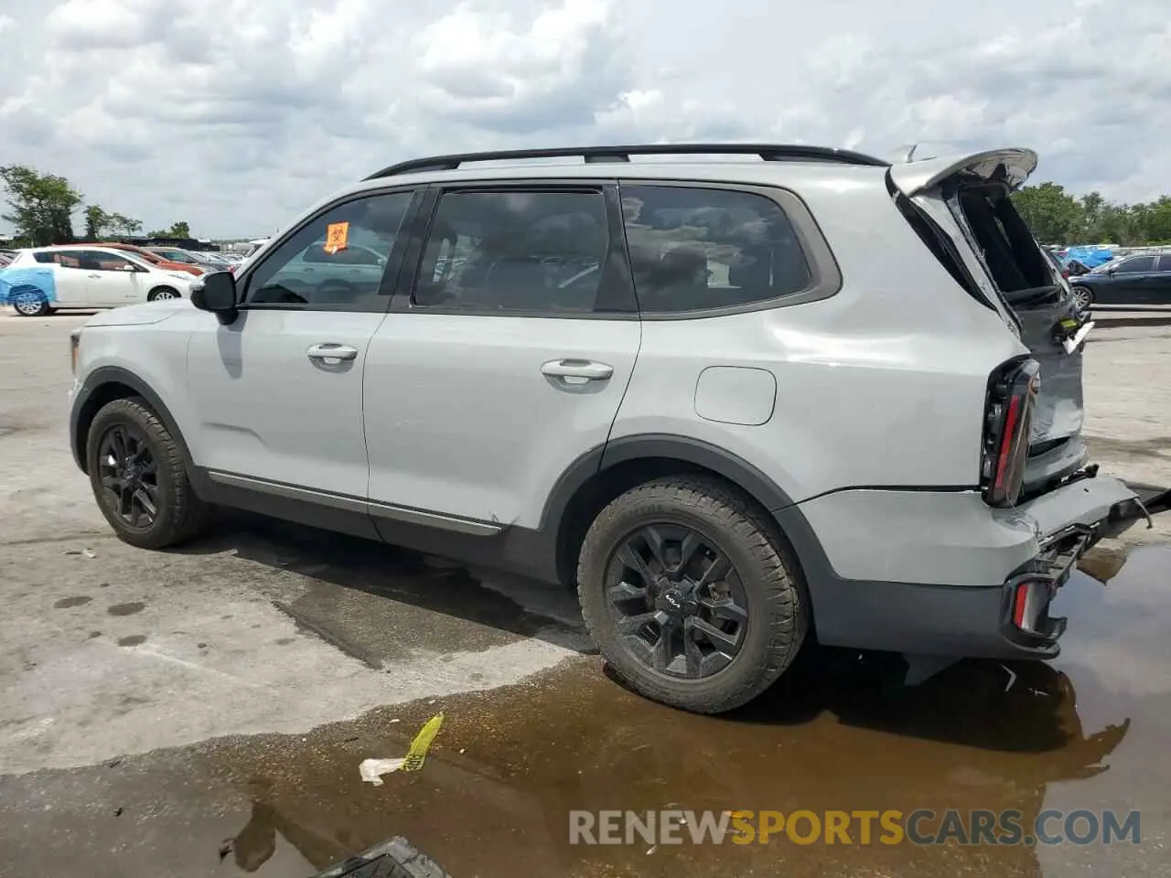 2 Photograph of a damaged car 5XYP5DGC6PG386905 KIA TELLURIDE 2023