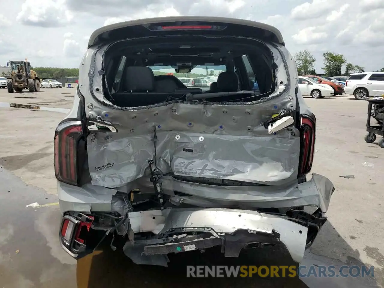 6 Photograph of a damaged car 5XYP5DGC6PG386905 KIA TELLURIDE 2023
