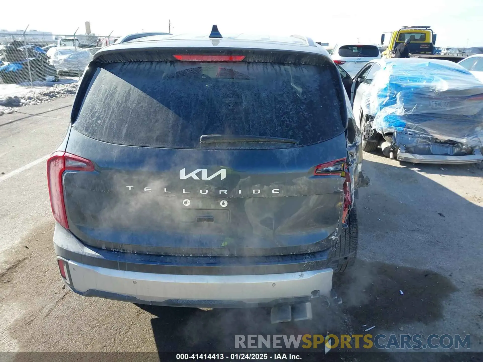 16 Photograph of a damaged car 5XYP6DGC7PG331117 KIA TELLURIDE 2023