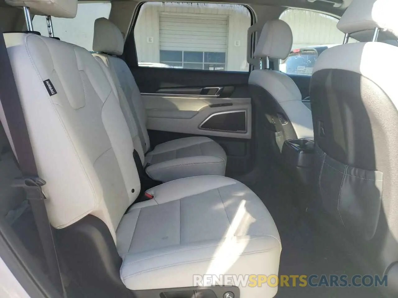 11 Фотография поврежденного автомобиля 5XYP6DGC7PG345454 KIA TELLURIDE 2023
