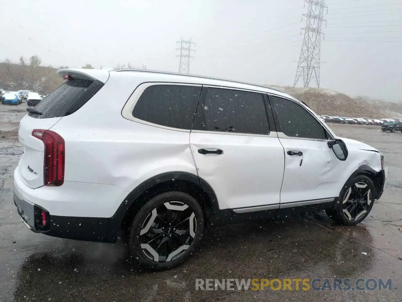 3 Photograph of a damaged car 5XYP6DGCXPG358814 KIA TELLURIDE 2023