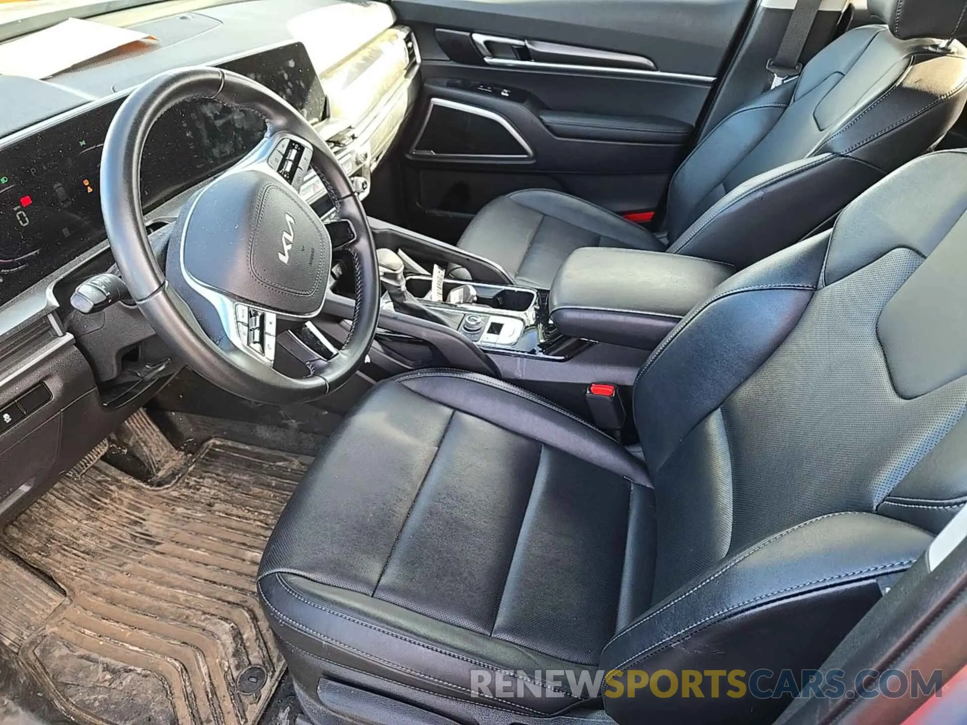 2 Photograph of a damaged car 5XYP2DGC4RG487341 KIA TELLURIDE 2024
