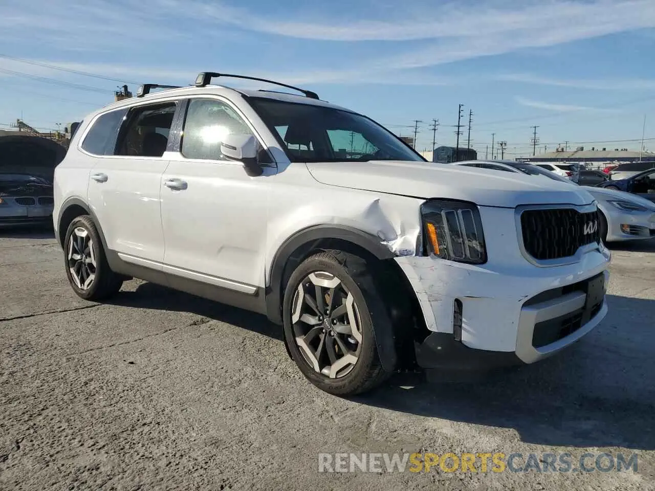 4 Photograph of a damaged car 5XYP34GC0RG553767 KIA TELLURIDE 2024