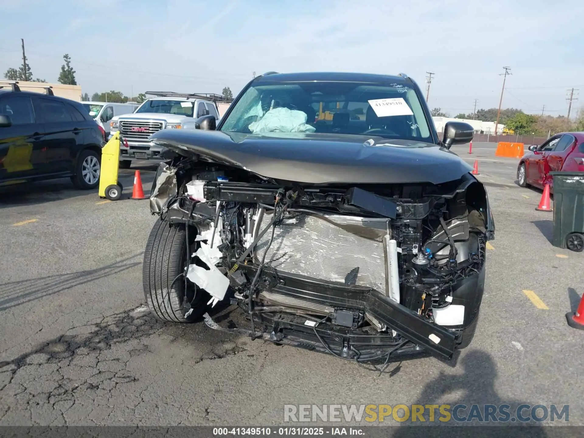 11 Photograph of a damaged car 5XYP34GC3RG521217 KIA TELLURIDE 2024