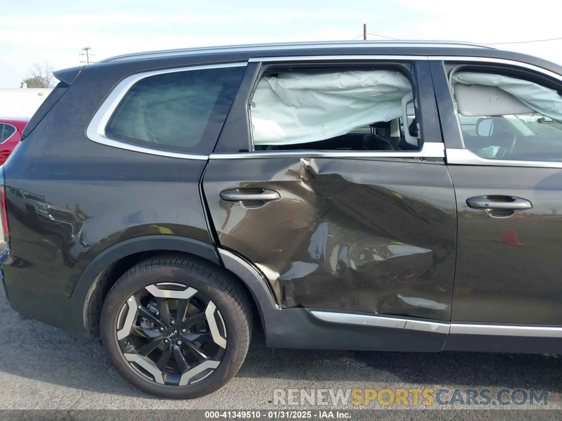 16 Photograph of a damaged car 5XYP34GC3RG521217 KIA TELLURIDE 2024