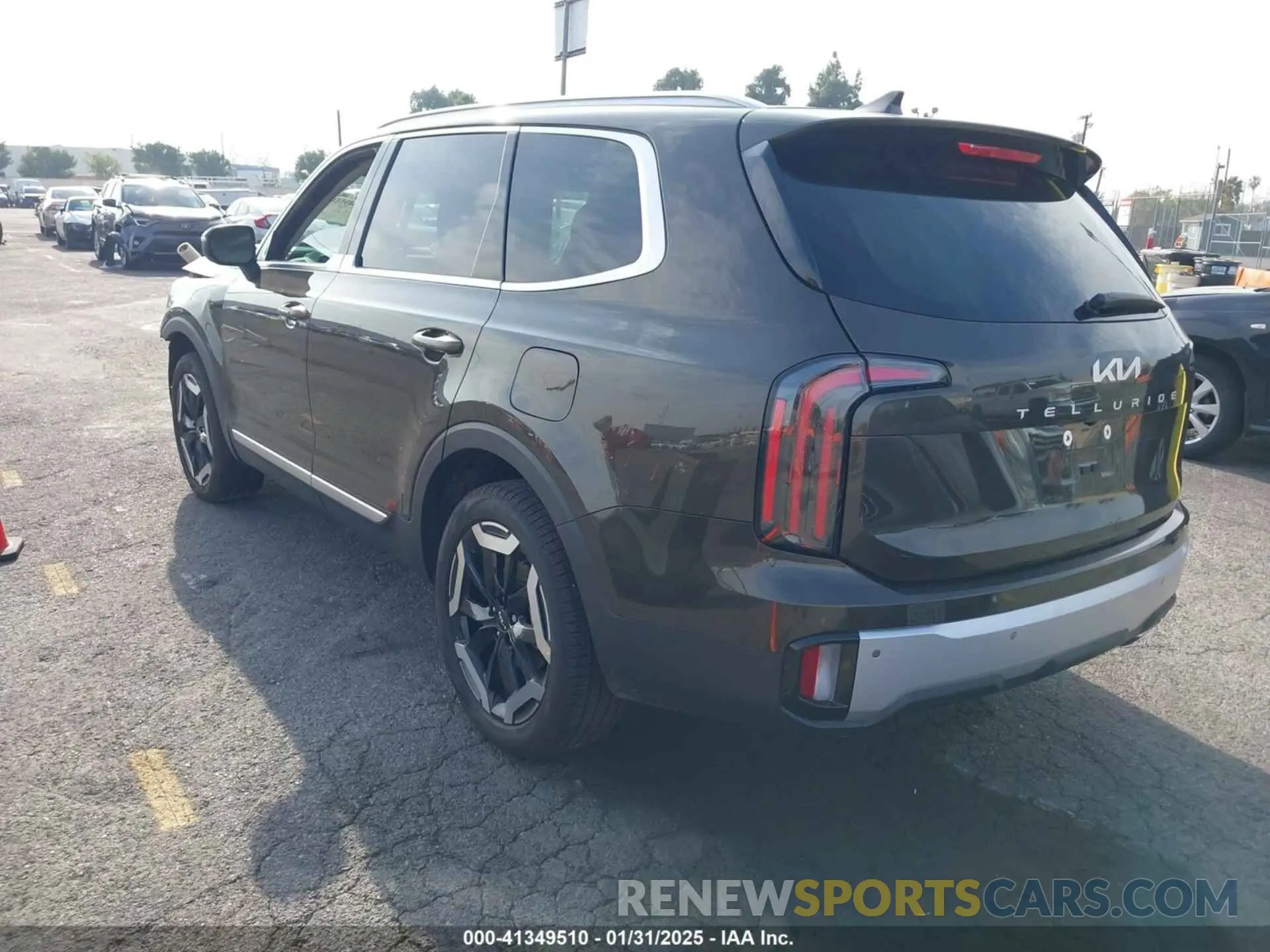 3 Photograph of a damaged car 5XYP34GC3RG521217 KIA TELLURIDE 2024