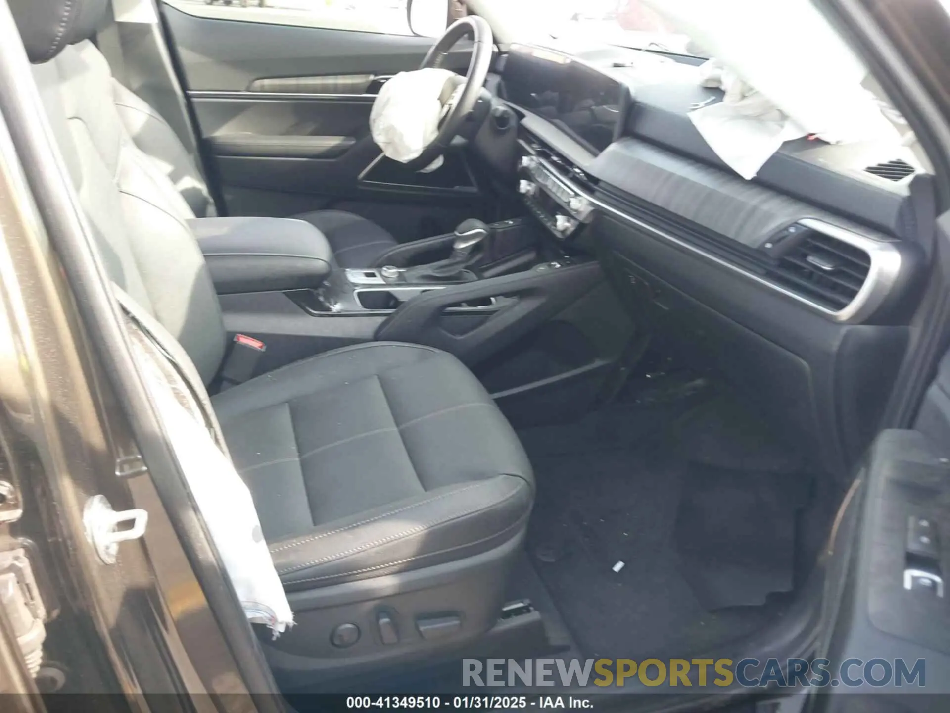 5 Photograph of a damaged car 5XYP34GC3RG521217 KIA TELLURIDE 2024
