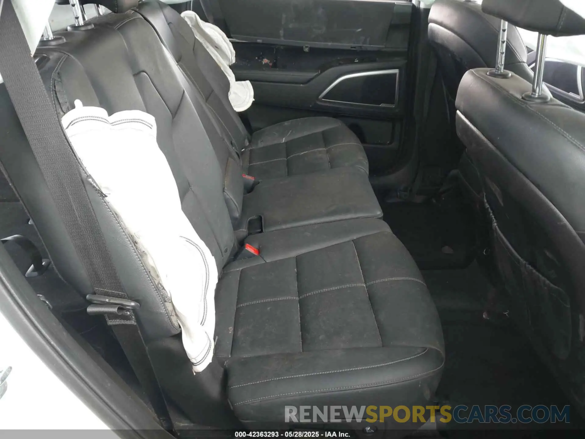 8 Фотография поврежденного автомобиля 5XYP34GC4RG520271 KIA TELLURIDE 2024