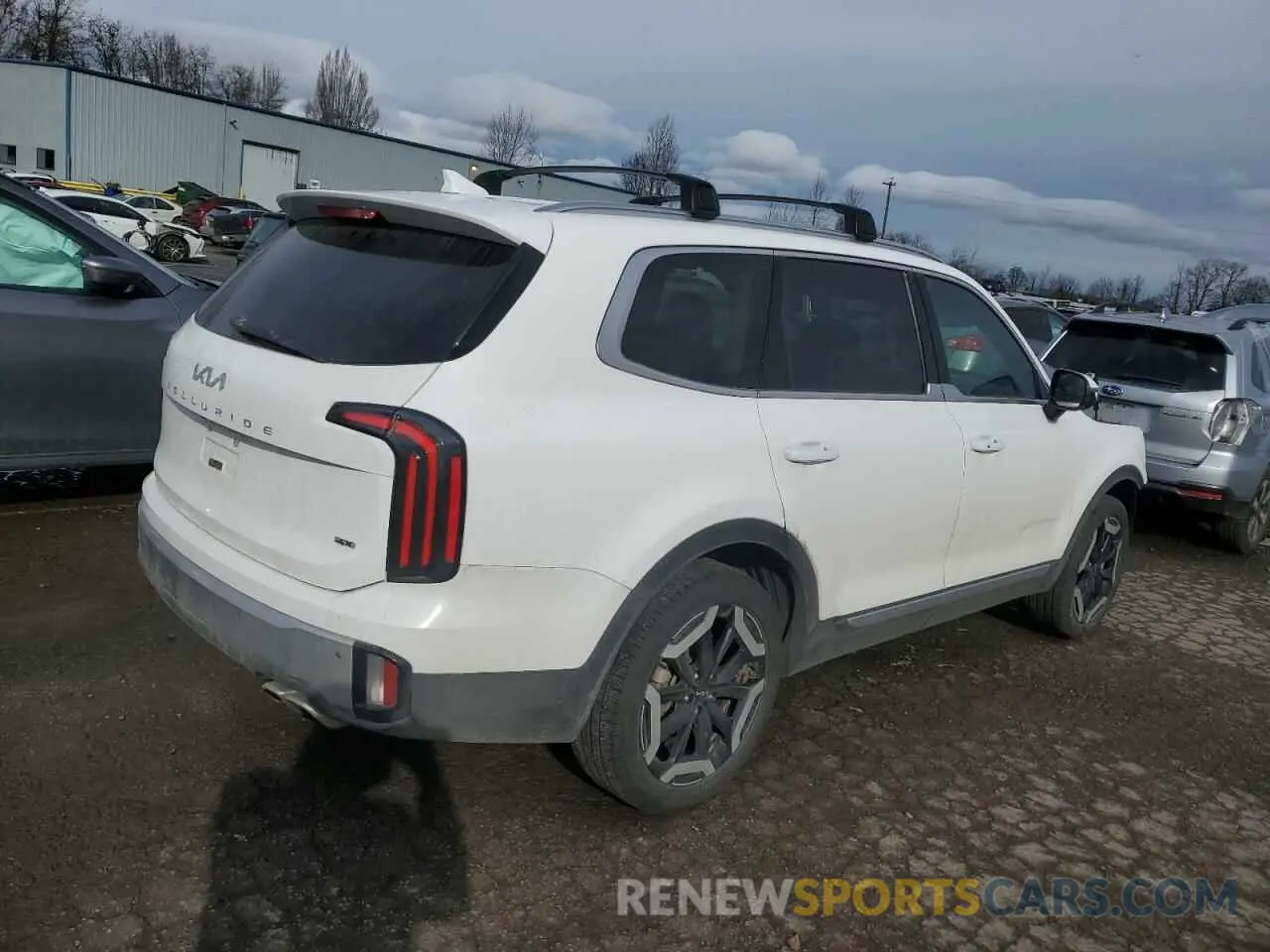 3 Photograph of a damaged car 5XYP3DGC2RG451676 KIA TELLURIDE 2024