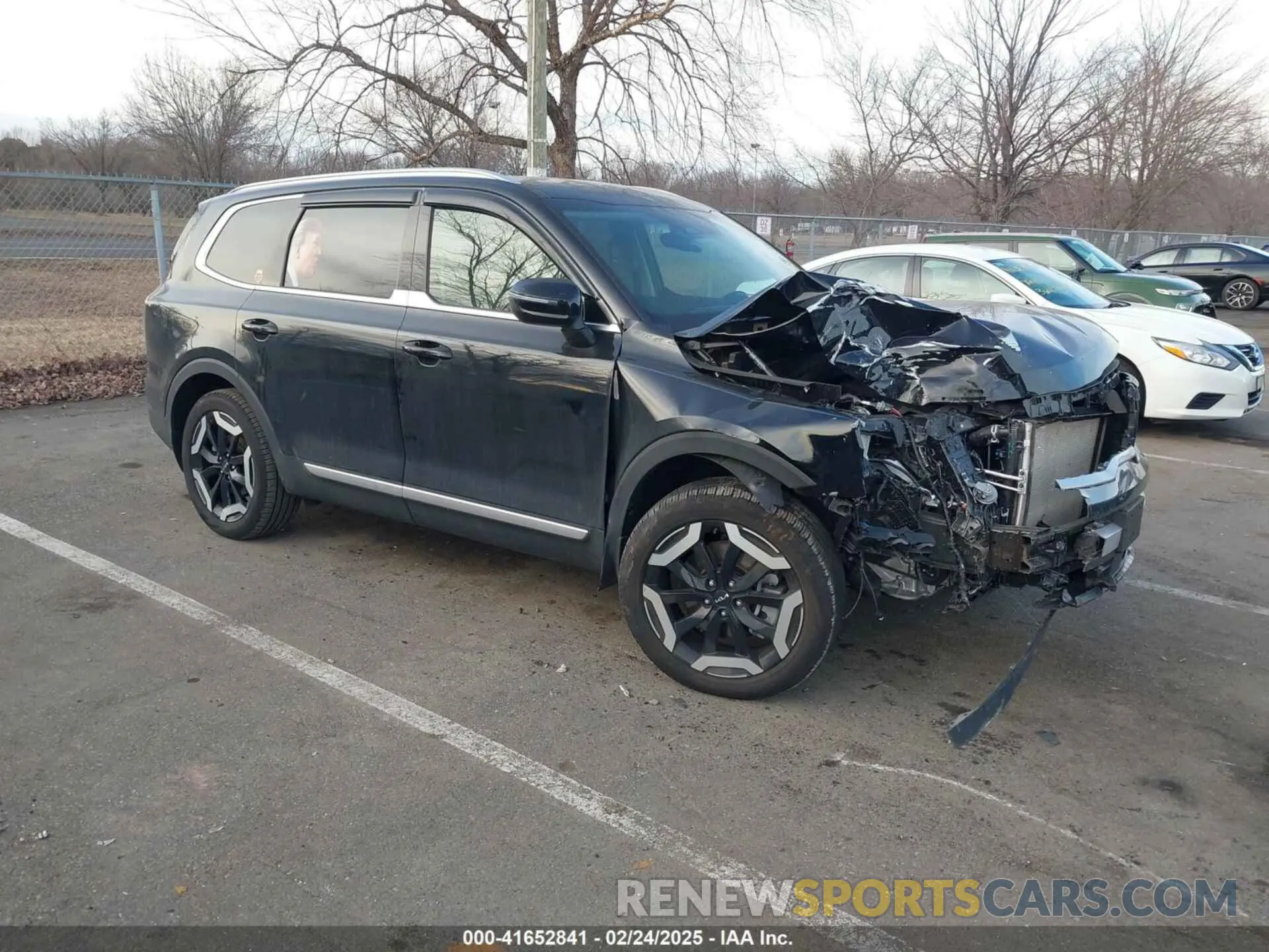 1 Photograph of a damaged car 5XYP3DGC2RG508331 KIA TELLURIDE 2024